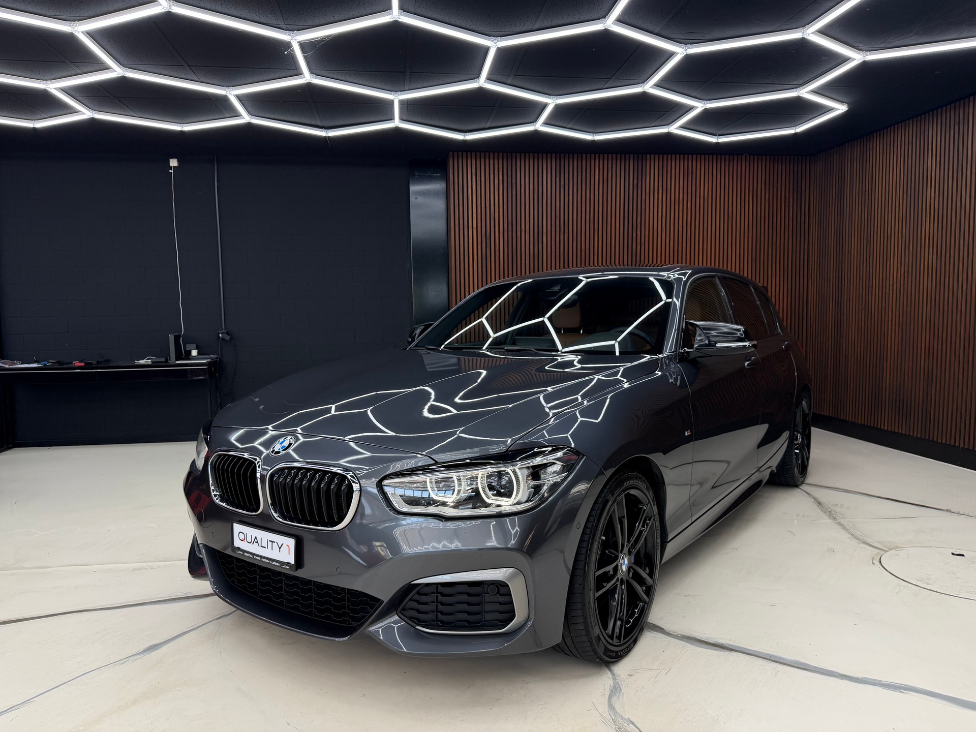 BMW M140i xDrive Steptronic-image-0