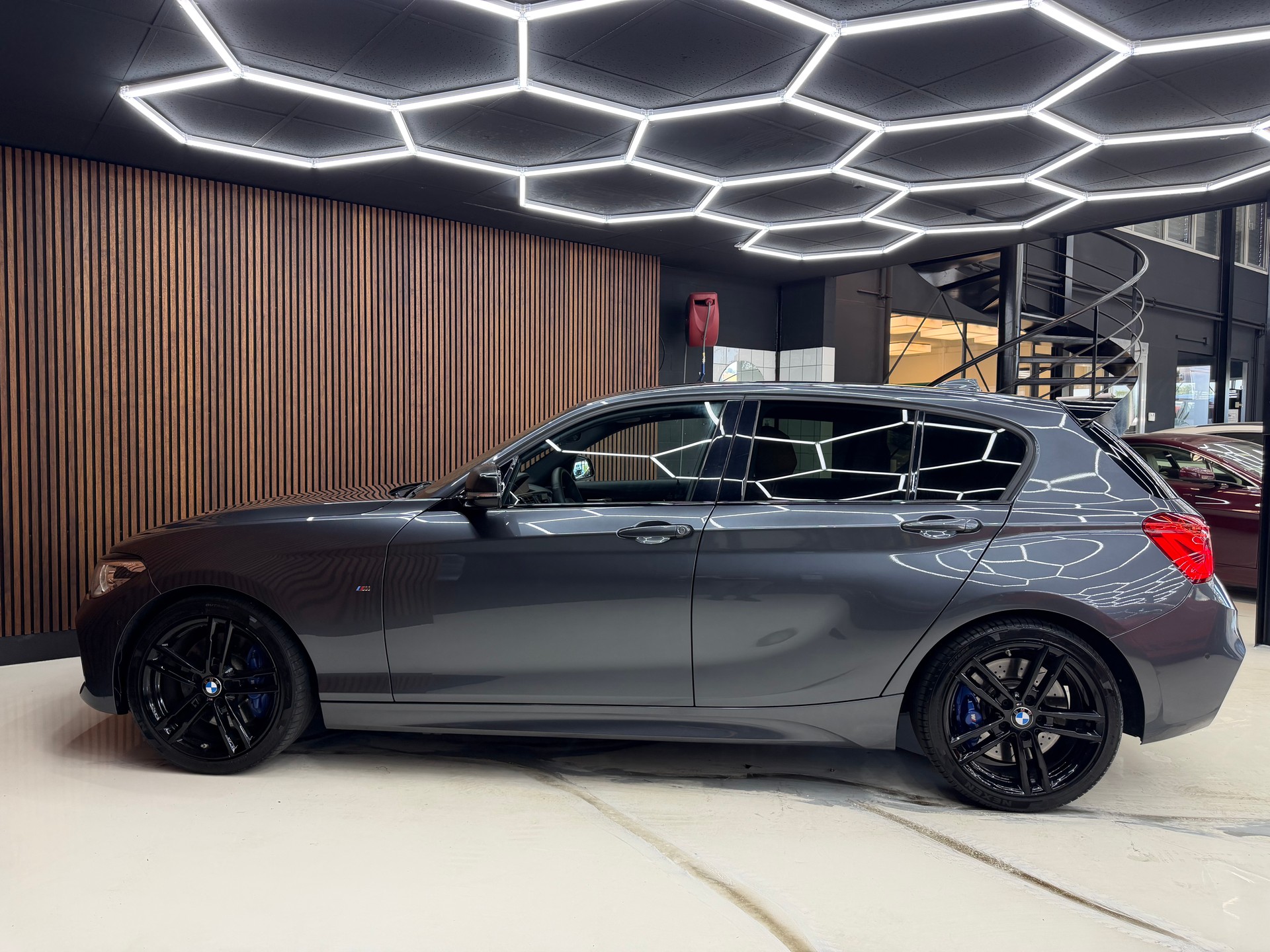 BMW M140i xDrive Steptronic-image-8