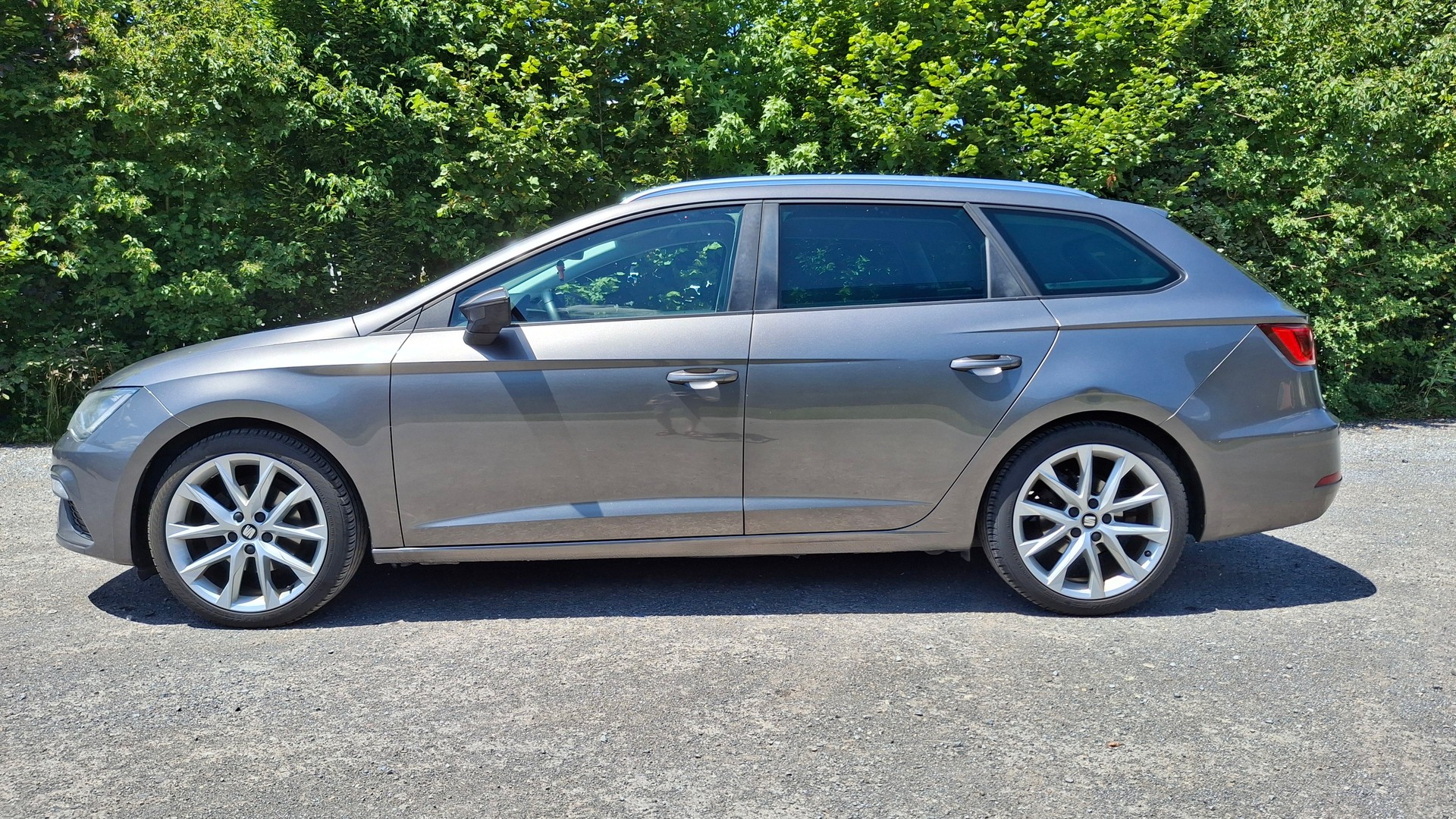 SEAT 2.0 TDI FR-image-0