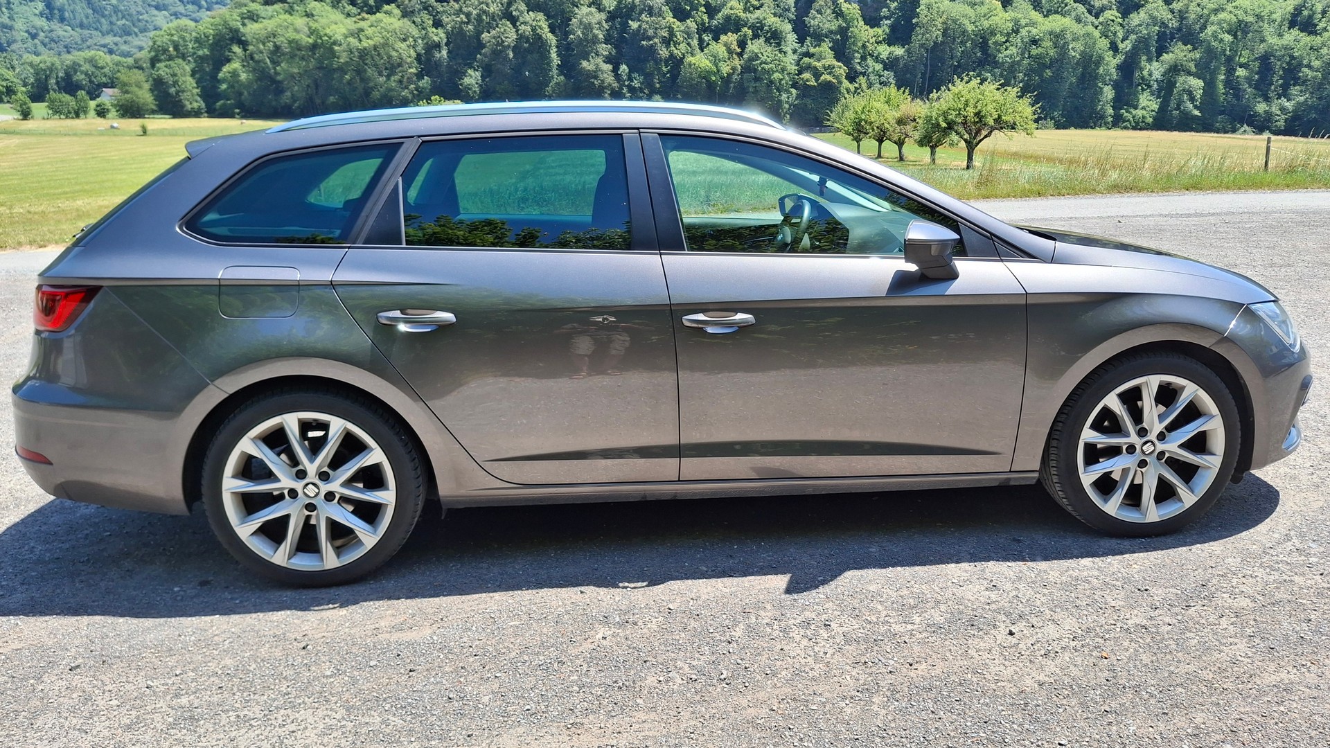 SEAT 2.0 TDI FR-image-6