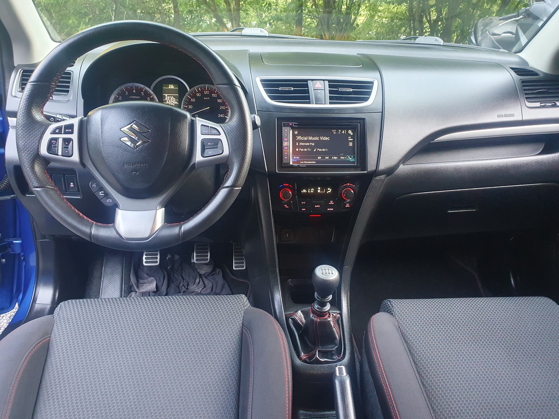 SUZUKI 1.6 16V Sport Sergio Cellano-image-5