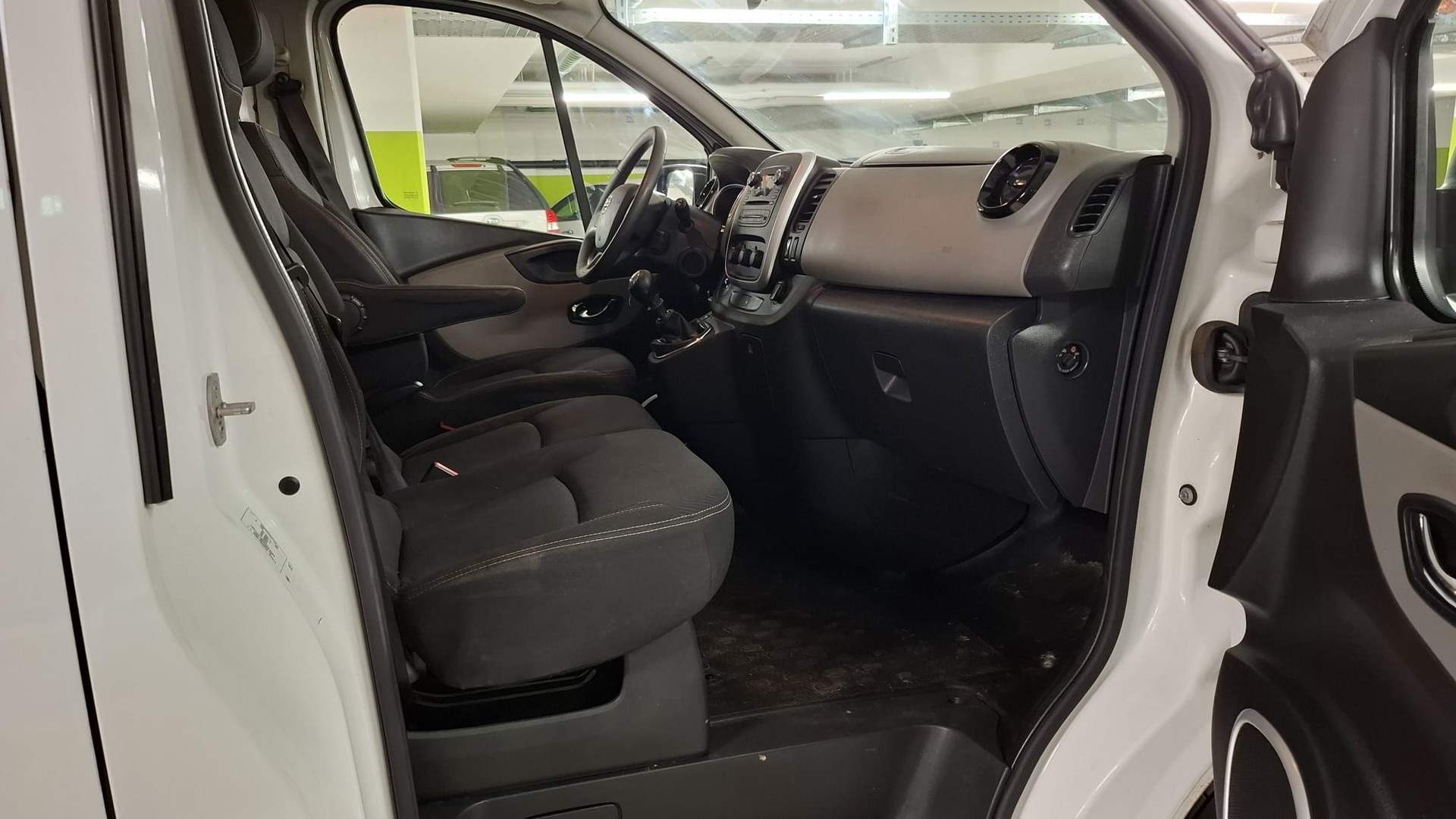 NISSAN NV300 dCi 95 2.7 L1H1 Pro-image-13