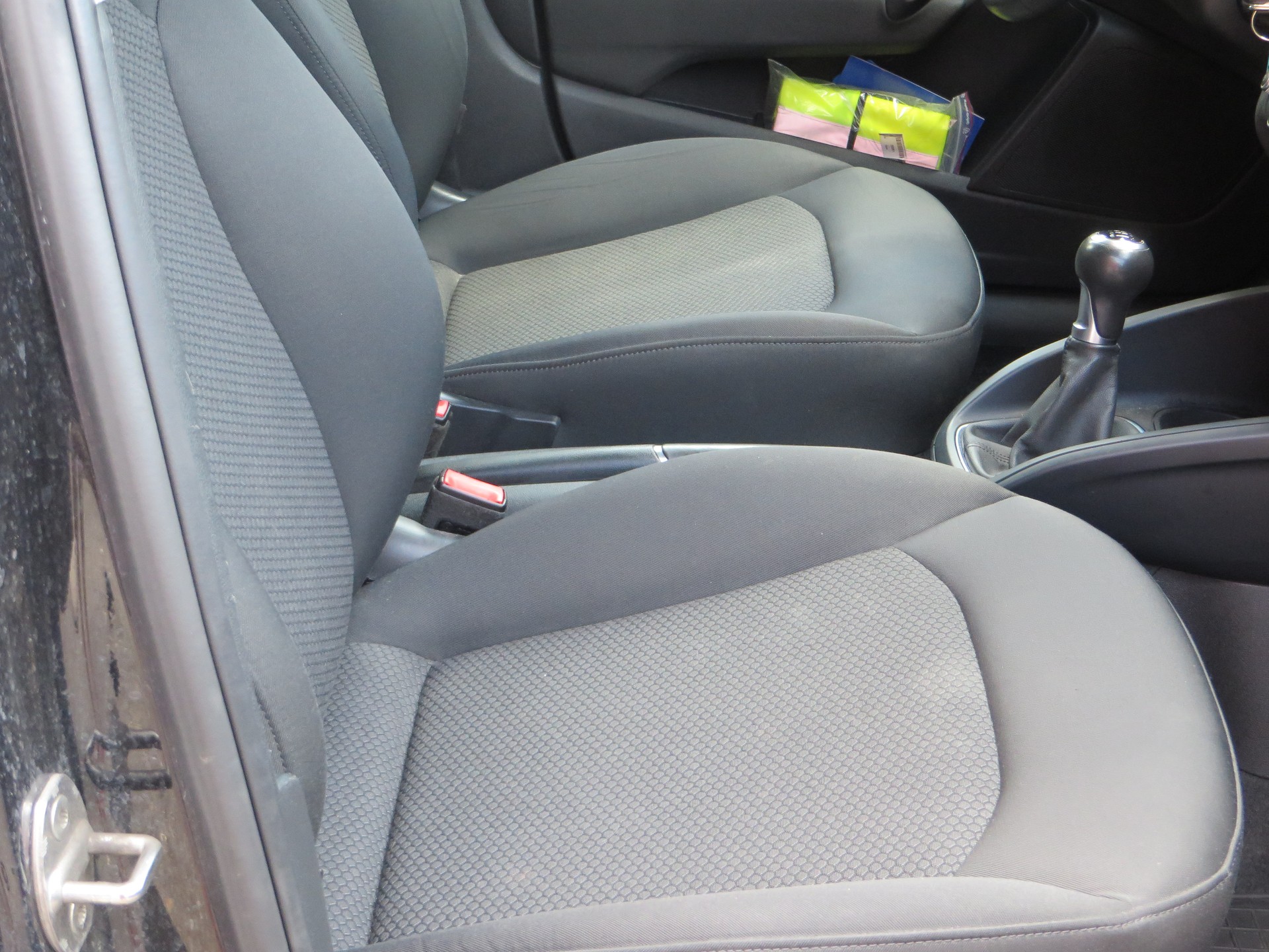 AUDI A1 Sportback 1.4 TFSI Attraction-image-6