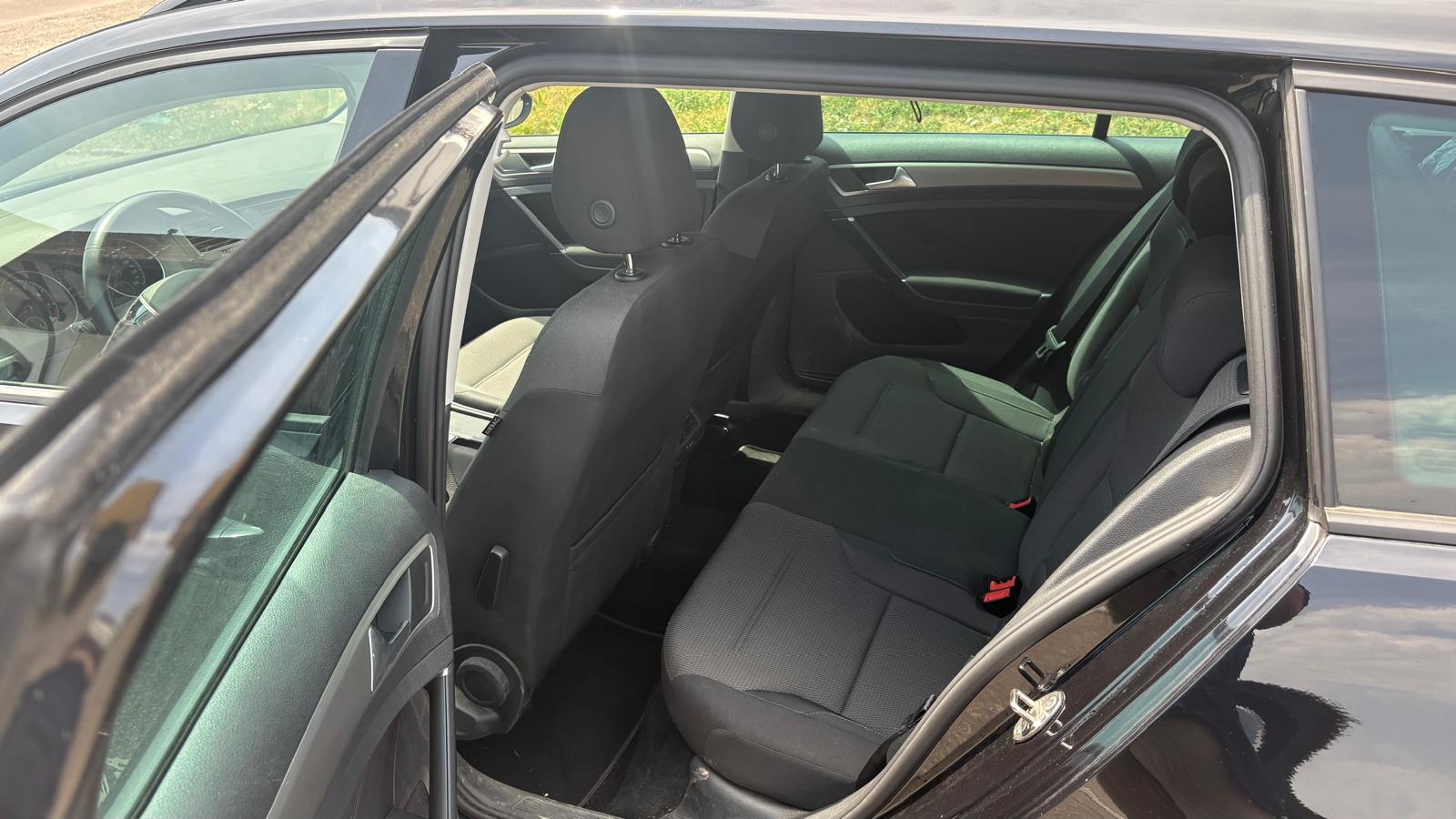 VW Golf Variant 1.4 TSI Comfortline DSG-image-5