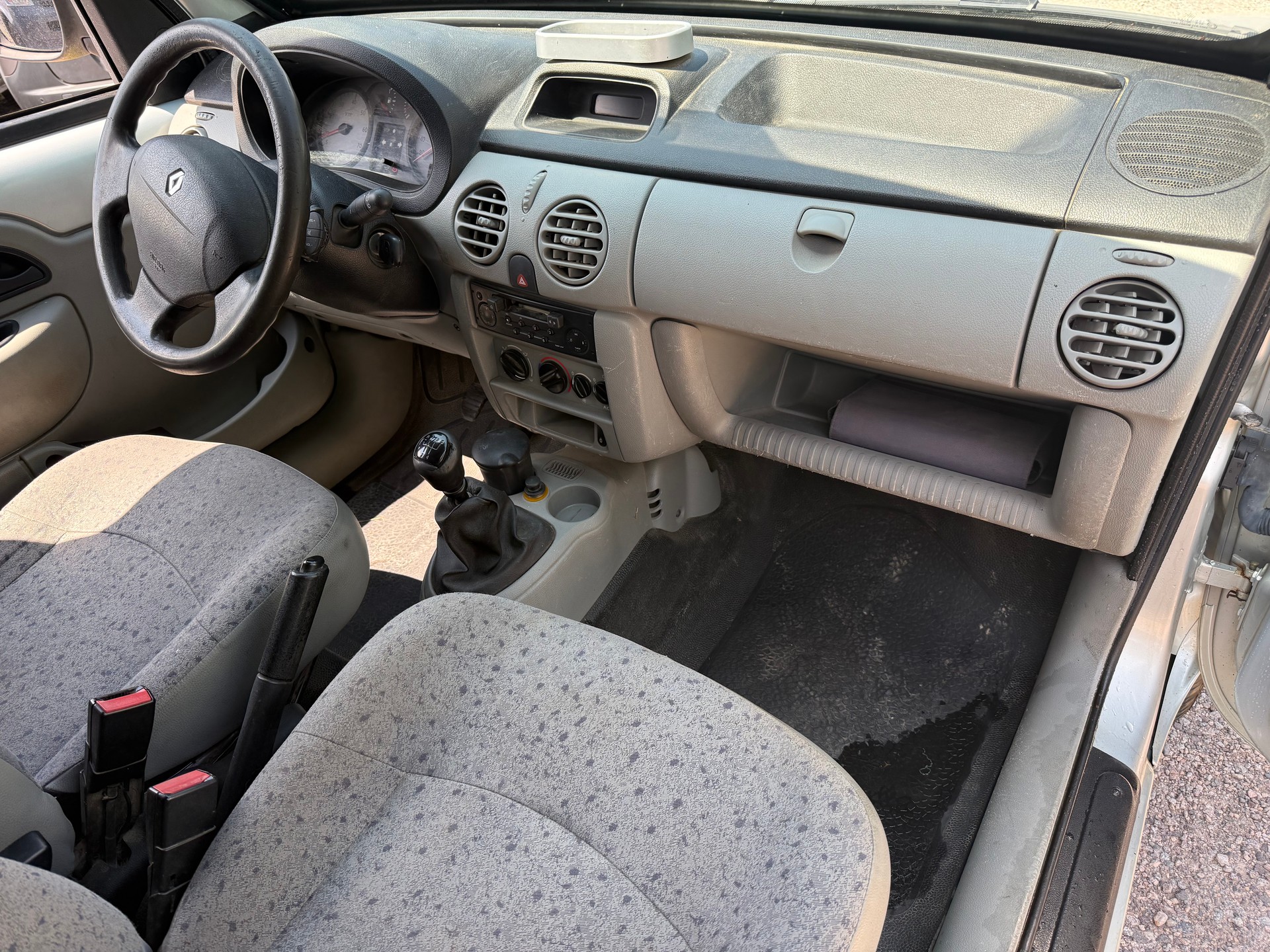 RENAULT Kangoo 1.9 dCi 4x4-image-7