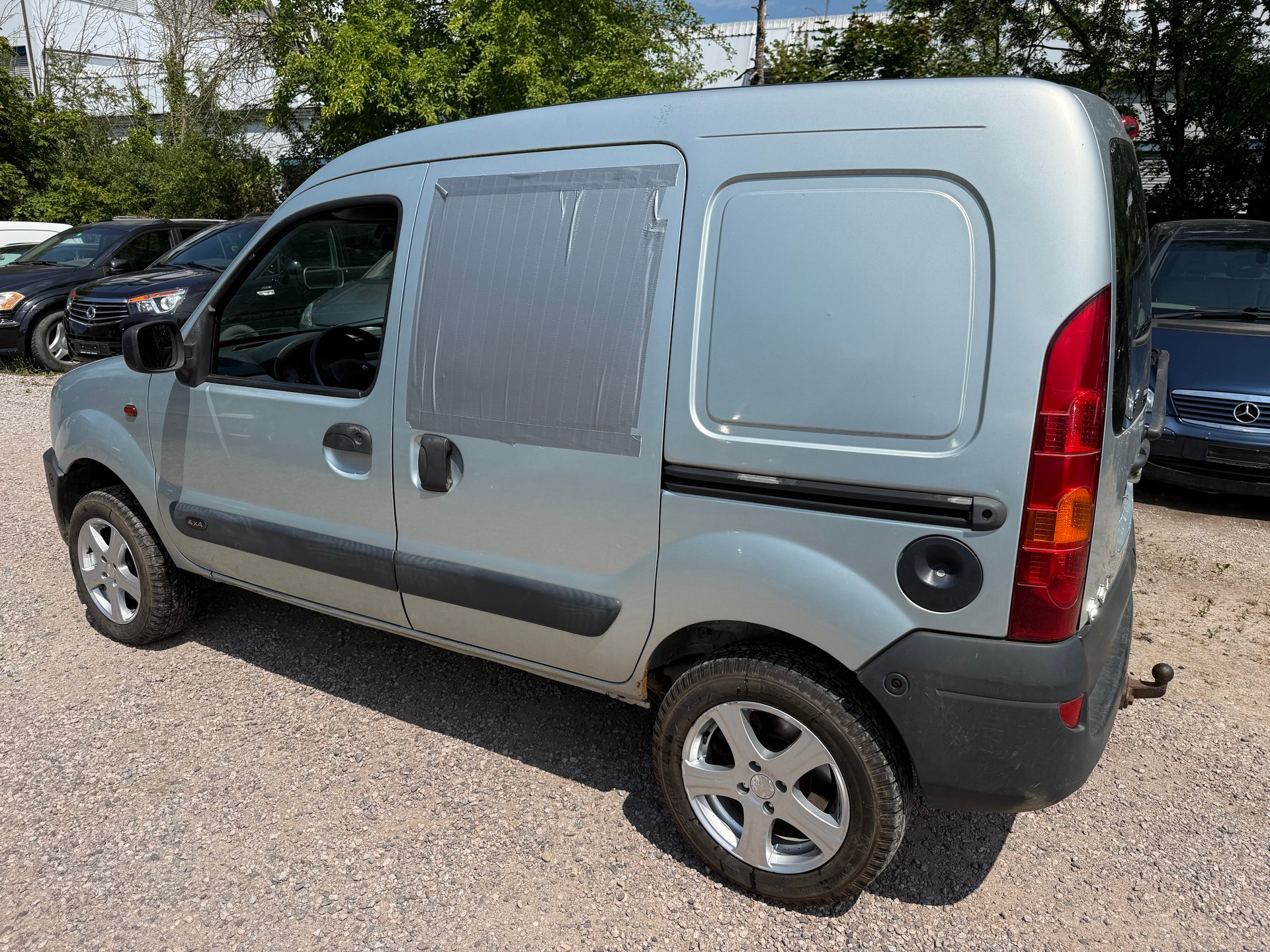 RENAULT Kangoo 1.9 dCi 4x4-image-3