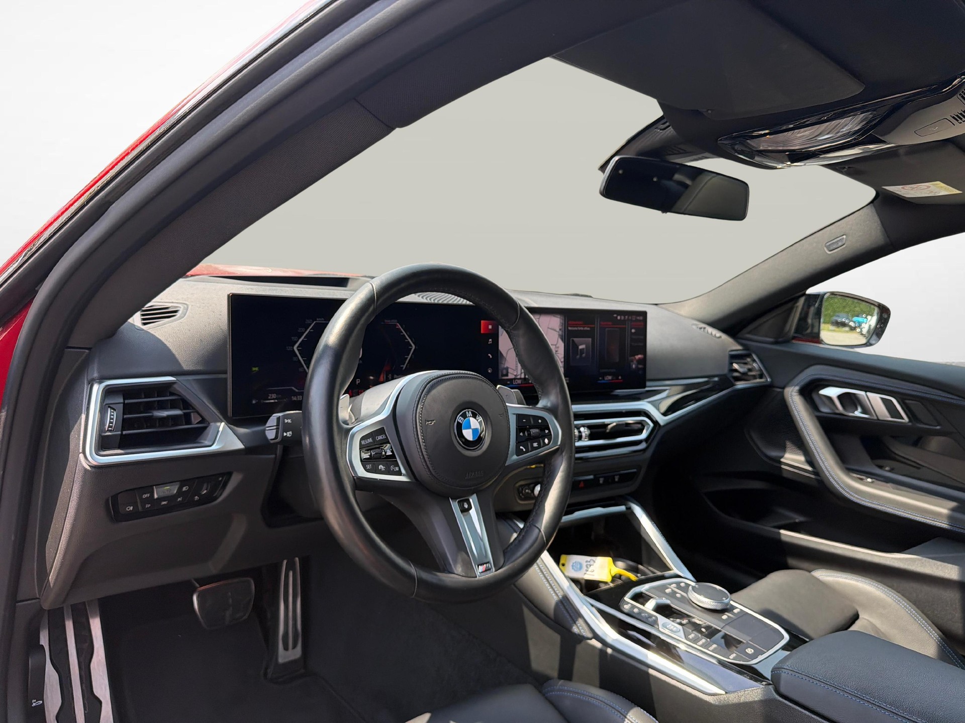 BMW M240i xDrive Coupé-image-12