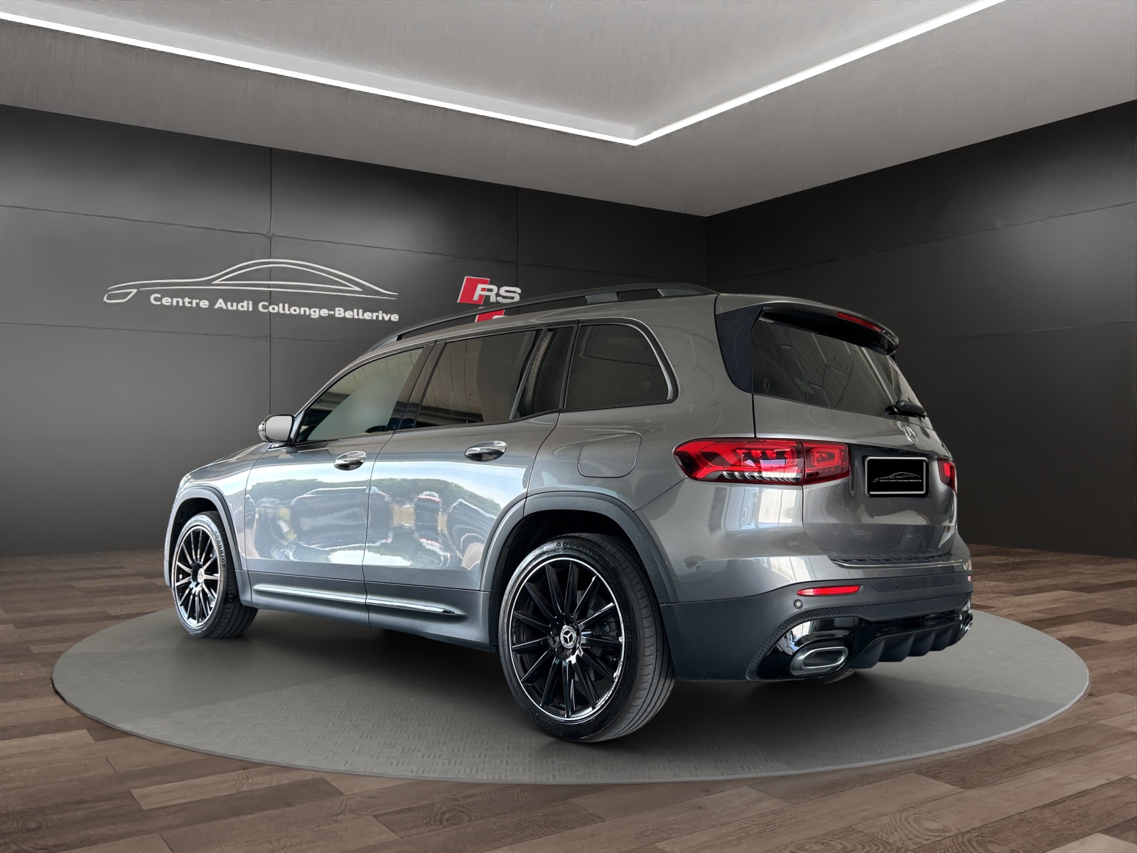 MERCEDES-BENZ GLB 250 4Matic AMG Line 8G-Tronic-image-3
