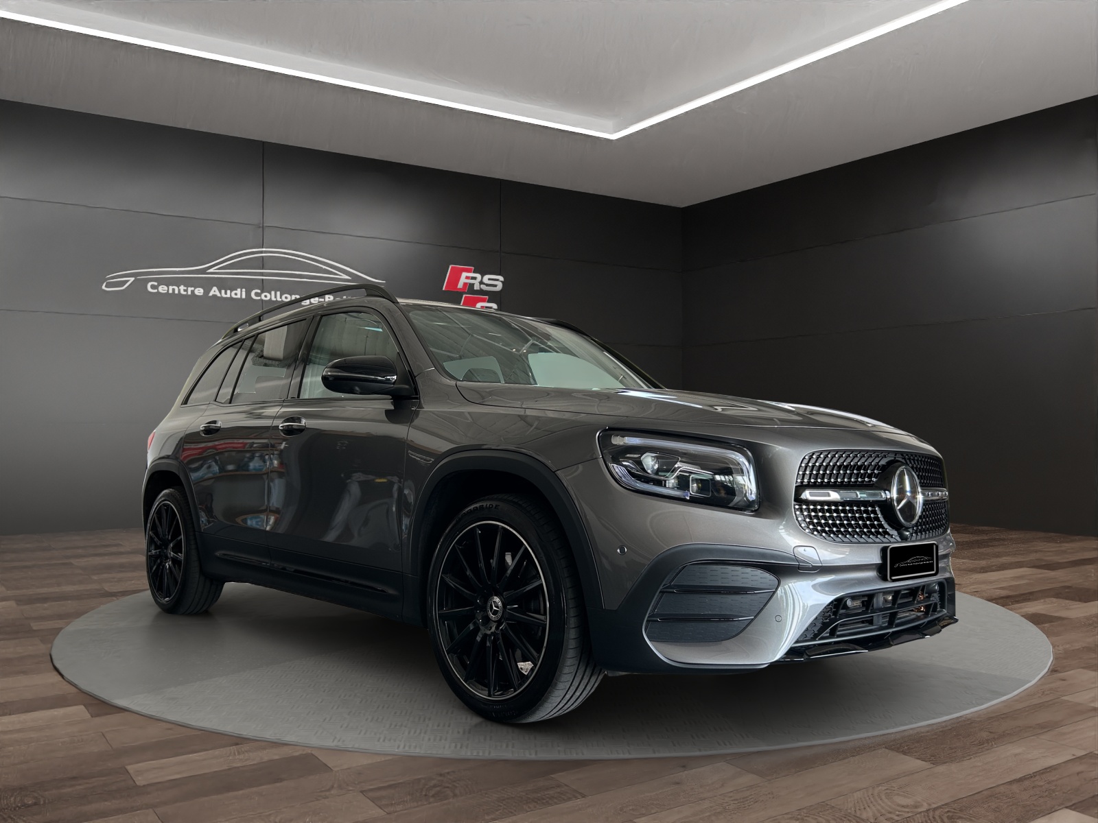 MERCEDES-BENZ GLB 250 4Matic AMG Line 8G-Tronic-image-7