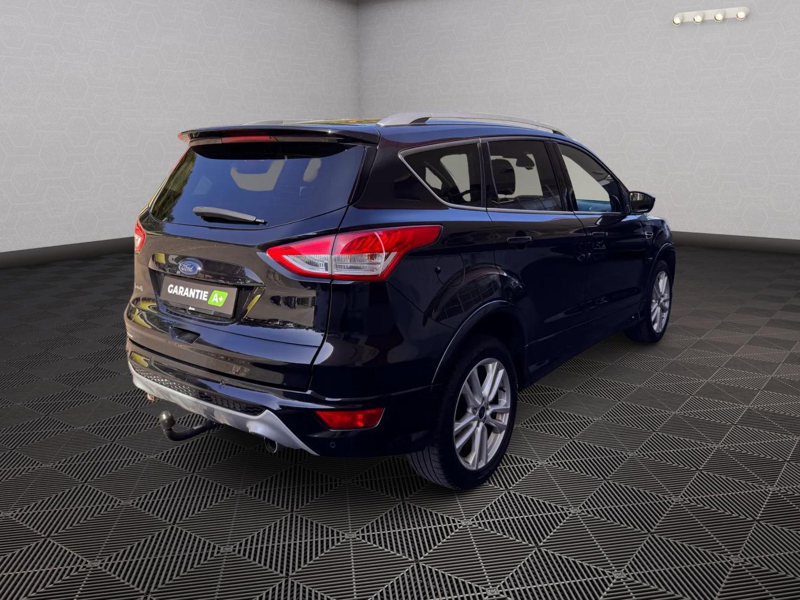 FORD Kuga 2.0 TDCi Titanium S 4WD PowerShift-image-3