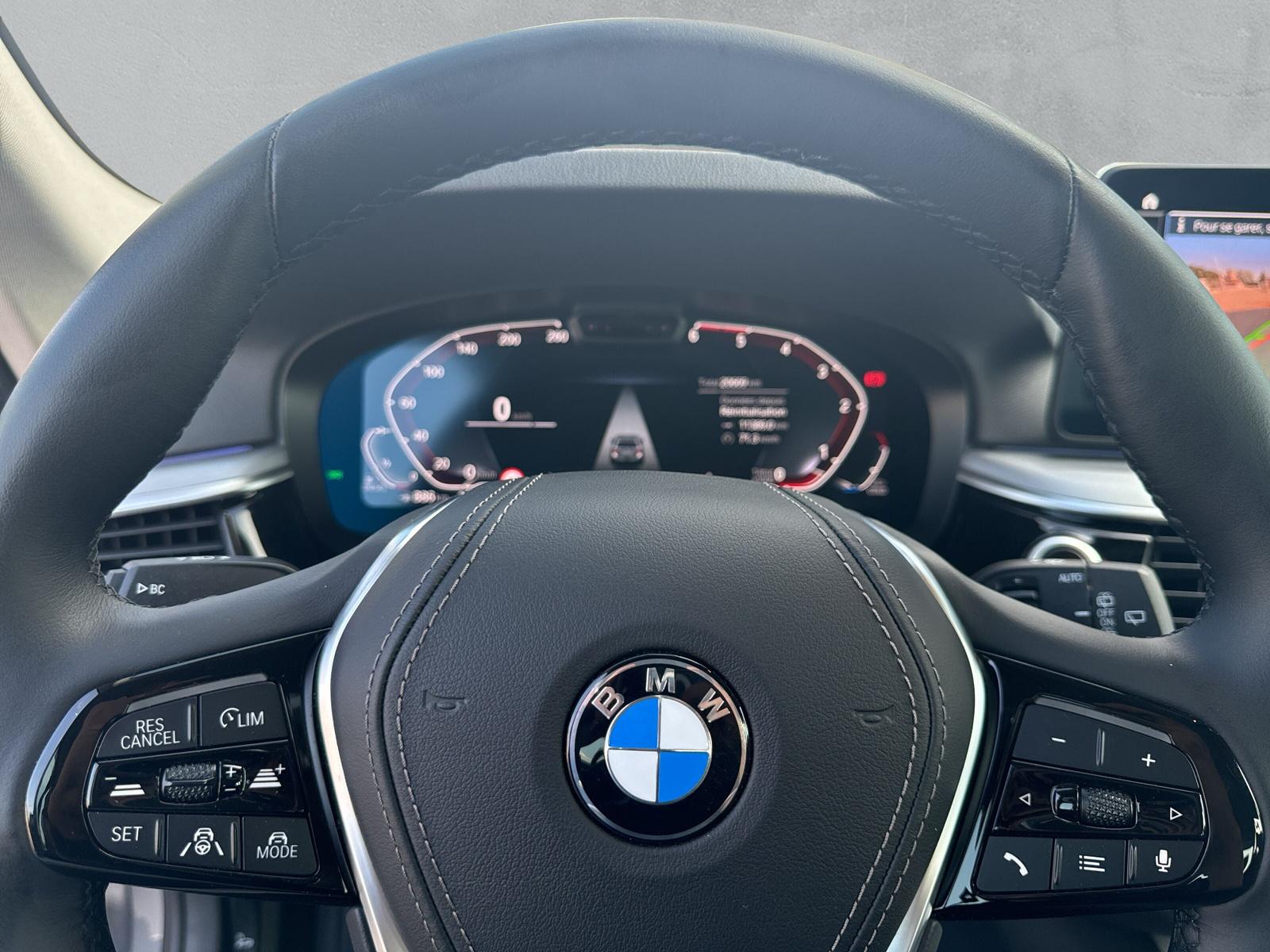 BMW 530d xDrive 48V Touring 📍-image-12