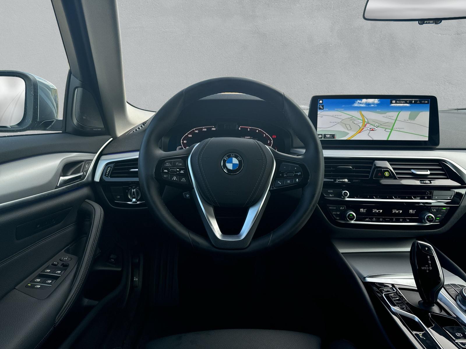 BMW 530d xDrive 48V Touring 📍-image-8