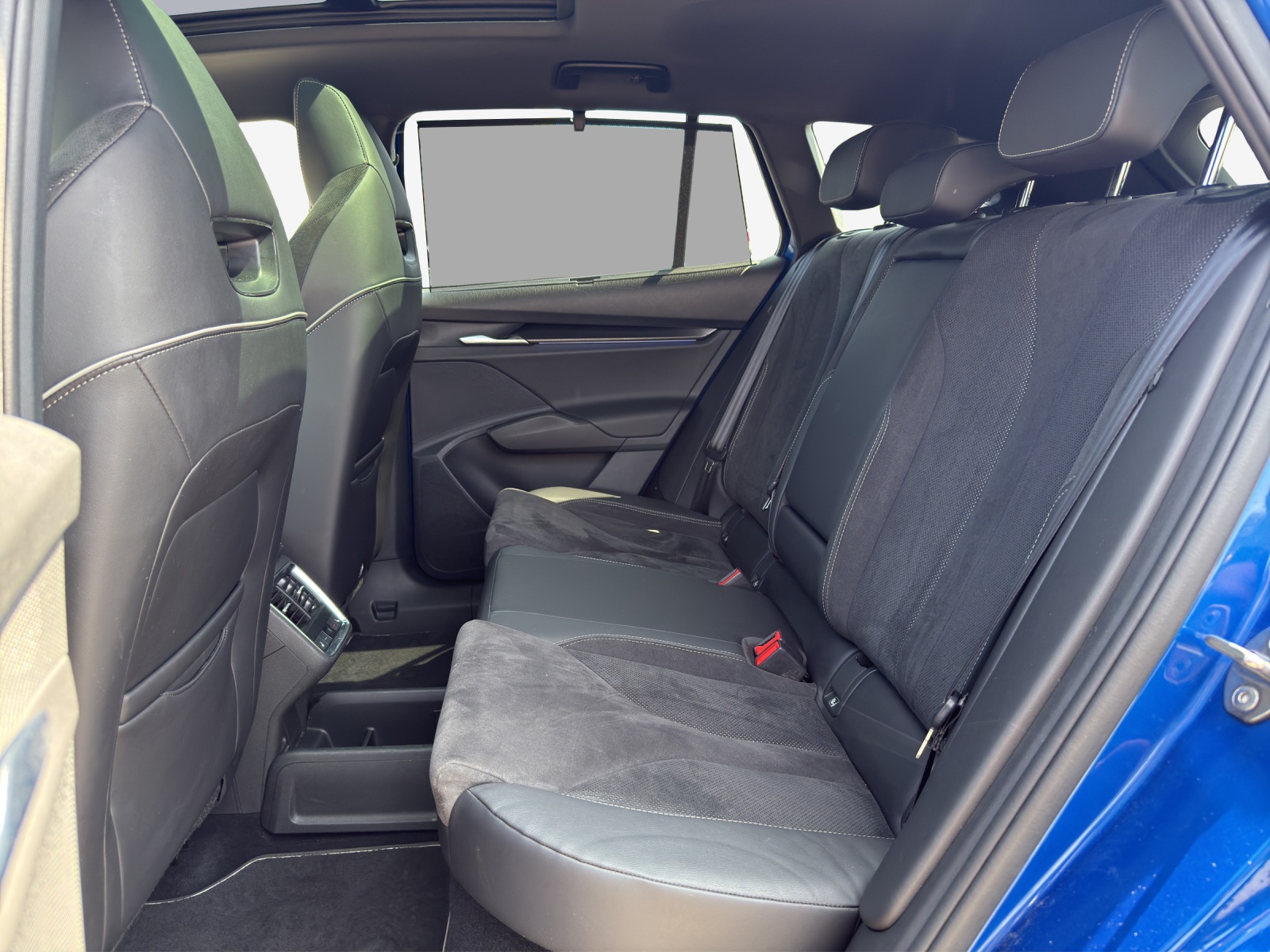 SKODA Enyaq iV 80x SportLine-image-11