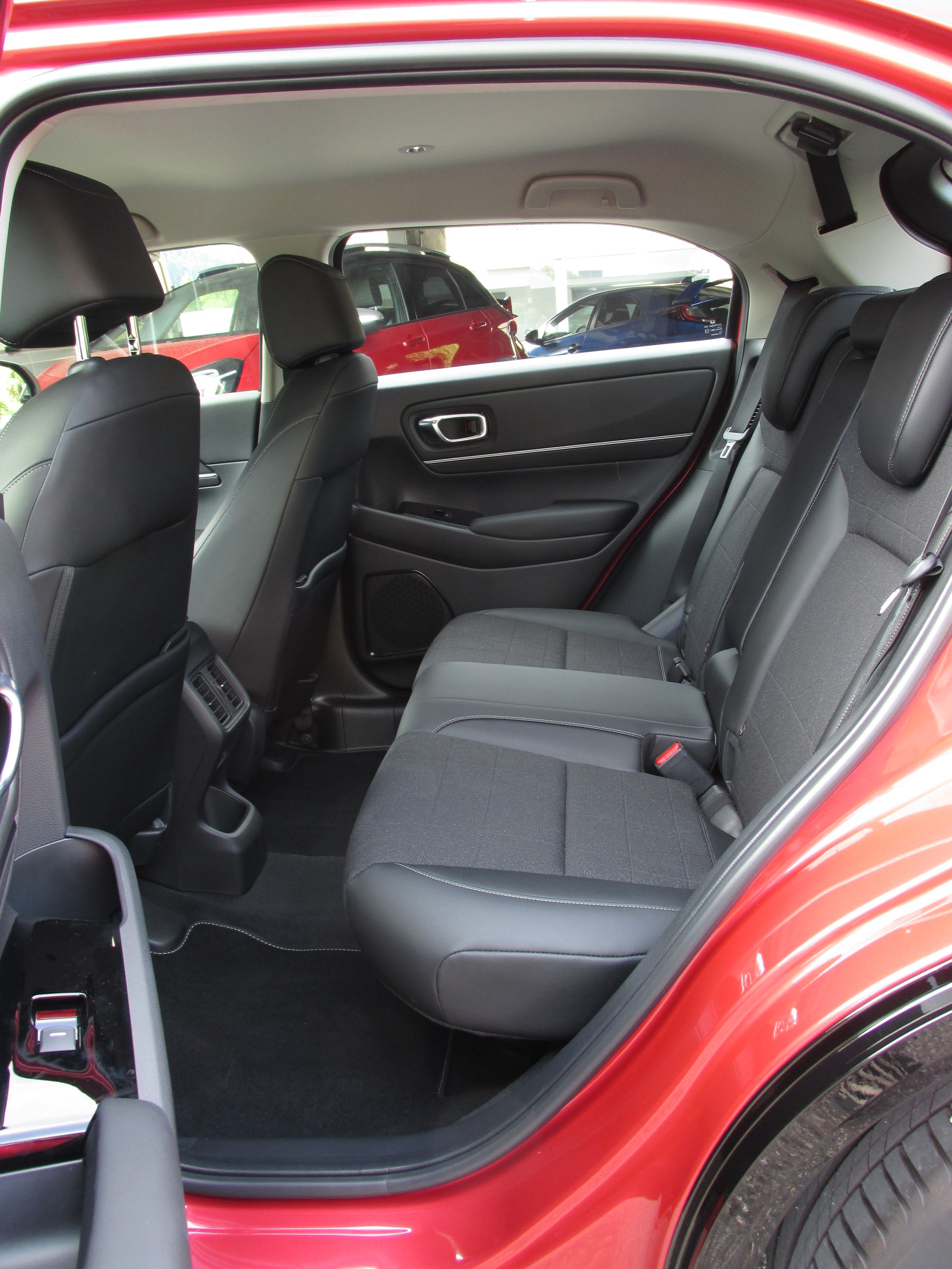 HONDA HR-V 1.5i-MMD Advance CVT-image-12