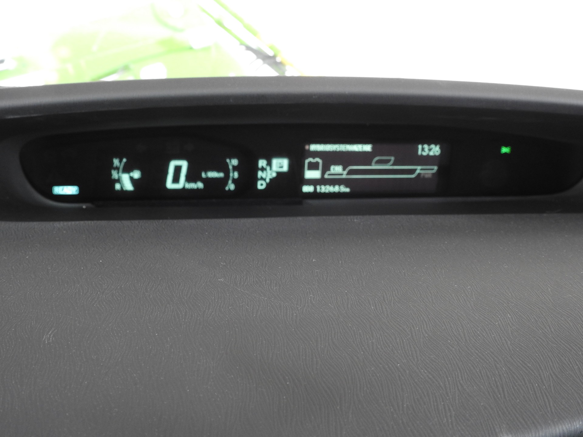 TOYOTA Prius 1.8 16V HSD Sol-image-27