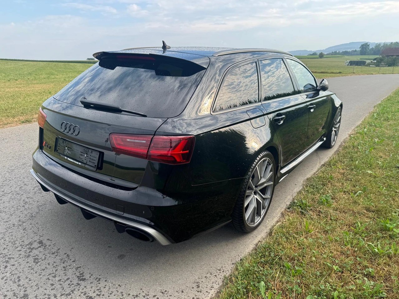 AUDI RS6 Avant 4.0 TFSI V8 performance quattro-image-3