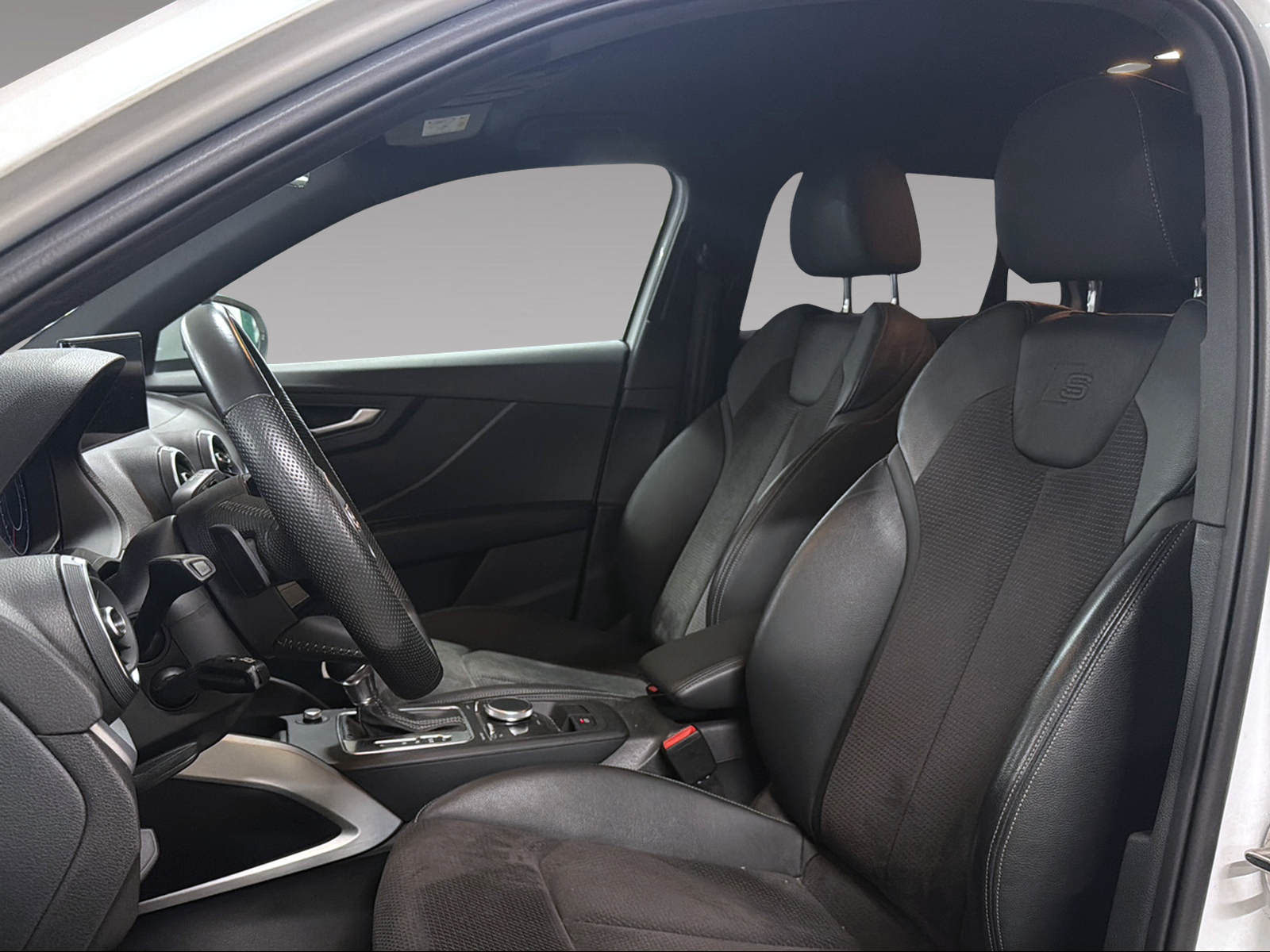AUDI Q2 2.0 35 TDI Sport quat. S-Tr.-image-7