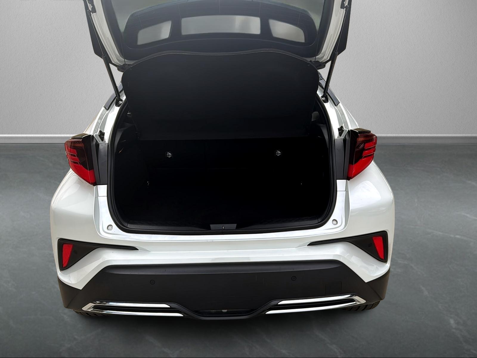 TOYOTA C-HR 2.0 VVTi HSD Trend-image-9