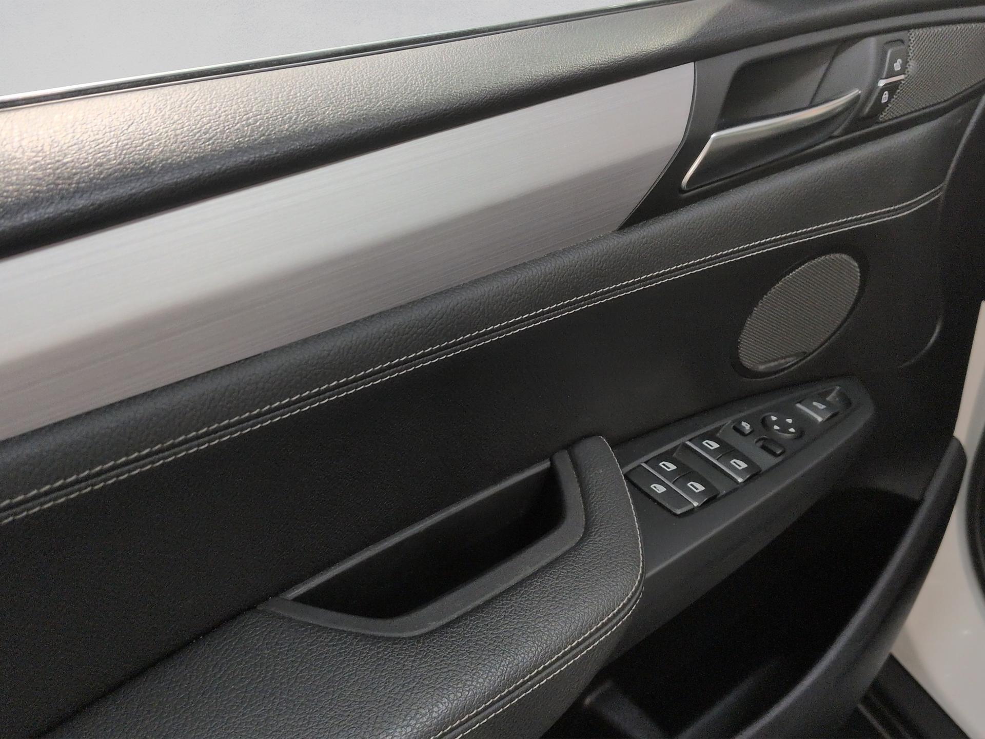 BMW X3 xDrive 20d xLine Steptronic-image-19