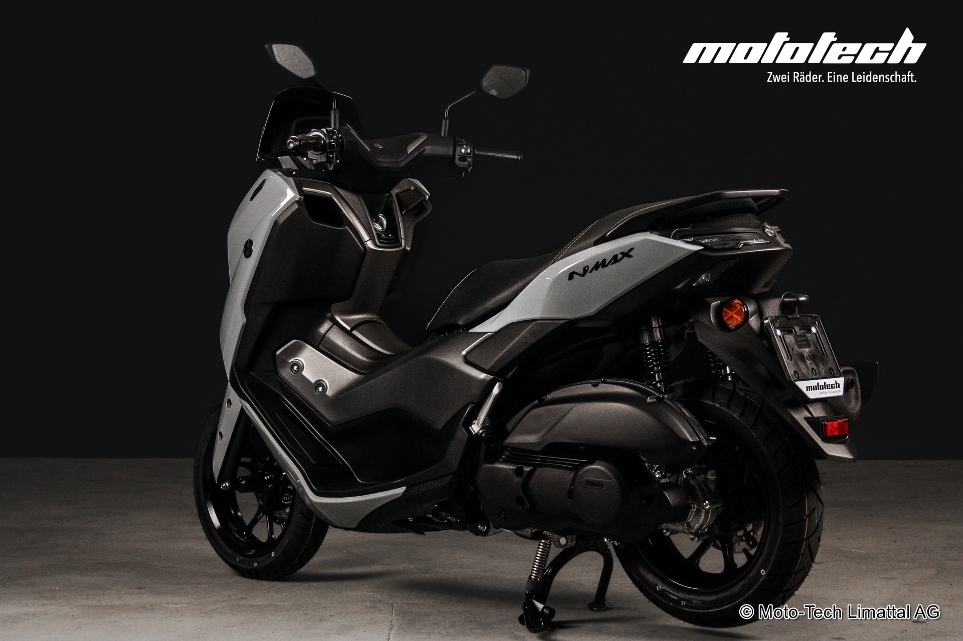 YAMAHA N-Max Tech Max 125-showroom-element-3