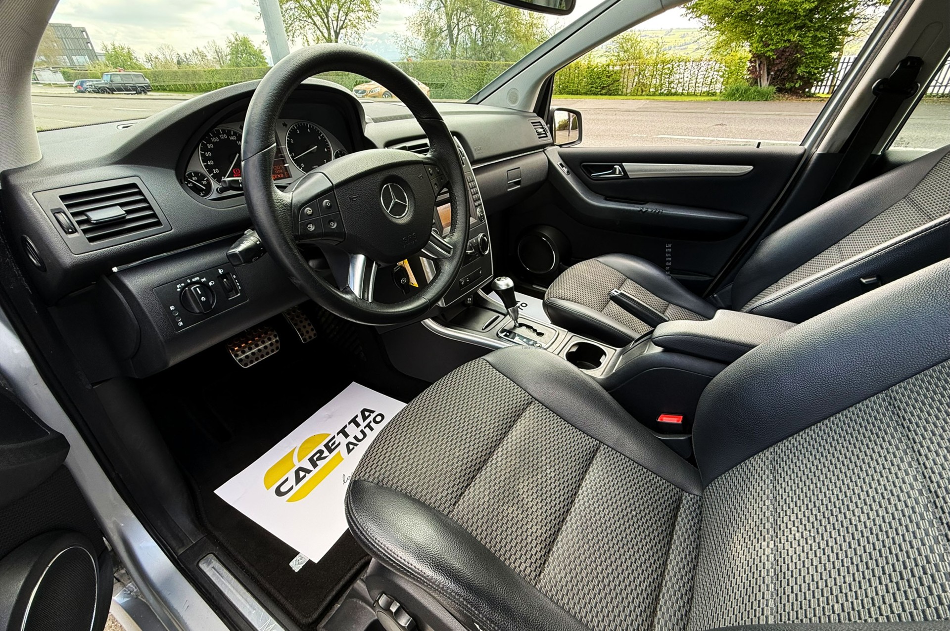 MERCEDES-BENZ B 180 Selection Autotronic-image-3