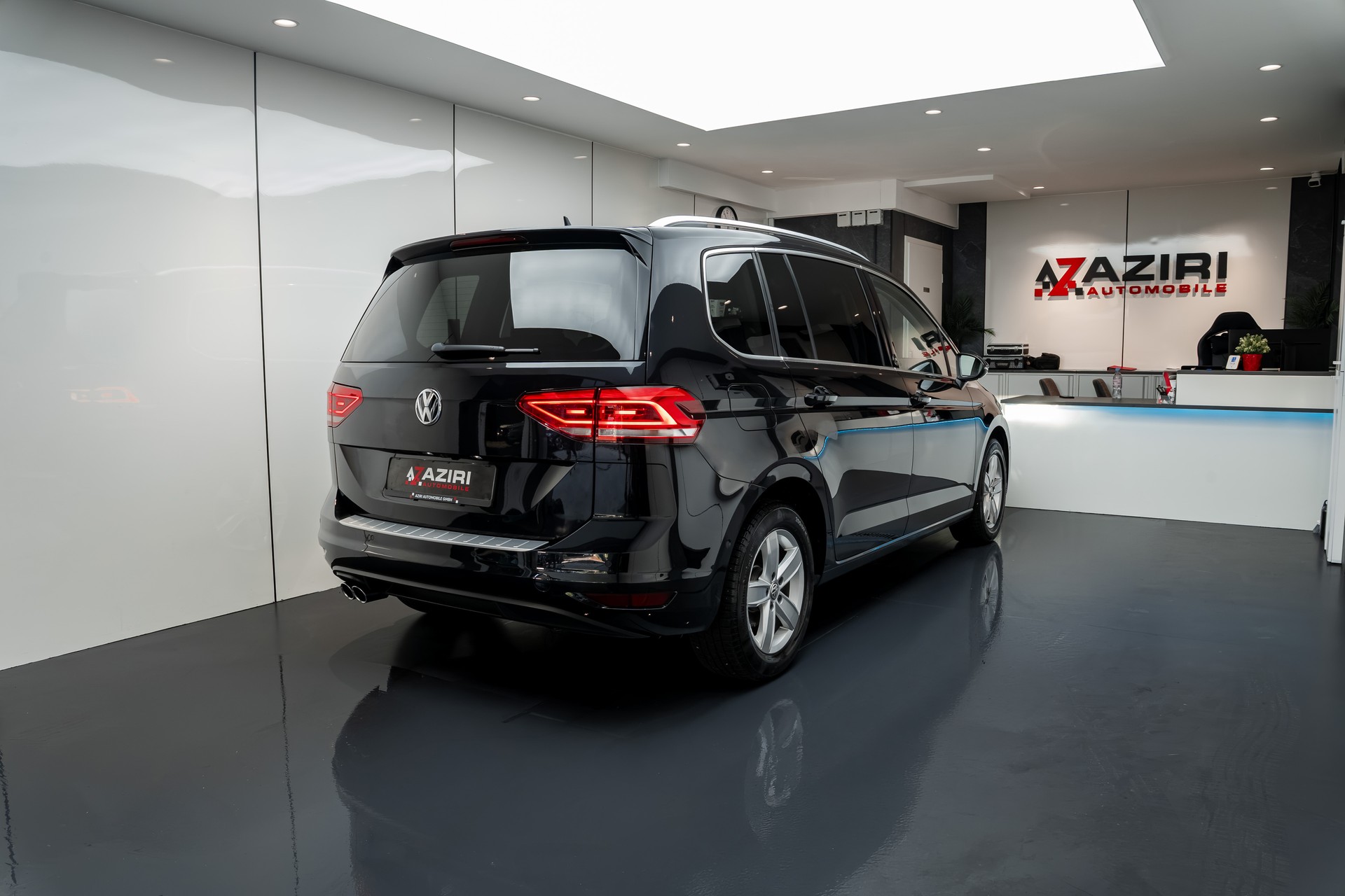 VW Touran 1.4 TSI BlueMotion Sound DSG-image-3