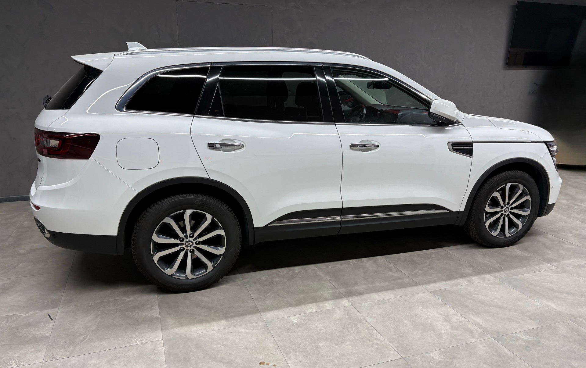 RENAULT Koleos 2.0 dCi Intens 4WD Xtronic CVT-image-3