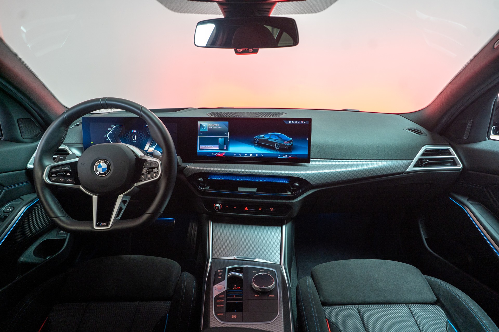 BMW 320d M Sport SAG / 360°Kamera / HeadUp / el.Heckklappe-image-15