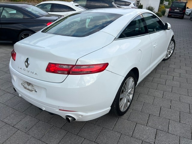 RENAULT Laguna Coupé 3.0 dCi Dynamique Sport Automatic-image-9