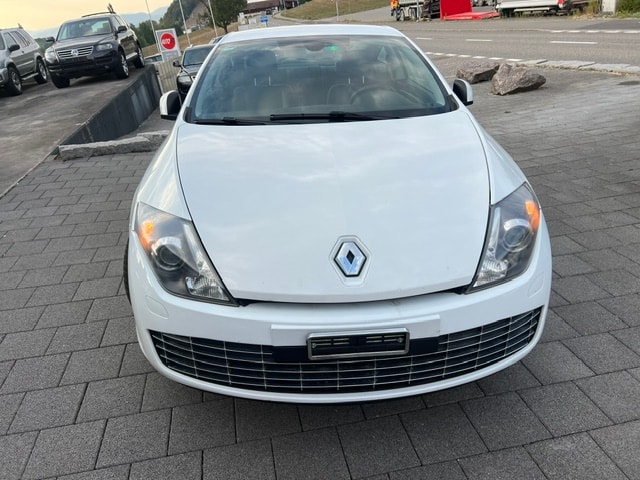 RENAULT Laguna Coupé 3.0 dCi Dynamique Sport Automatic-image-3