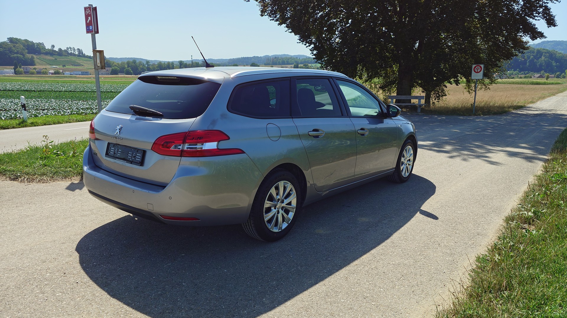 PEUGEOT 308 SW 1.2 THP Allure-image-5