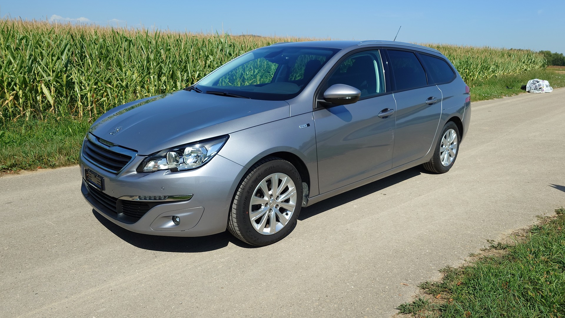 PEUGEOT 308 SW 1.2 THP Allure-image-0