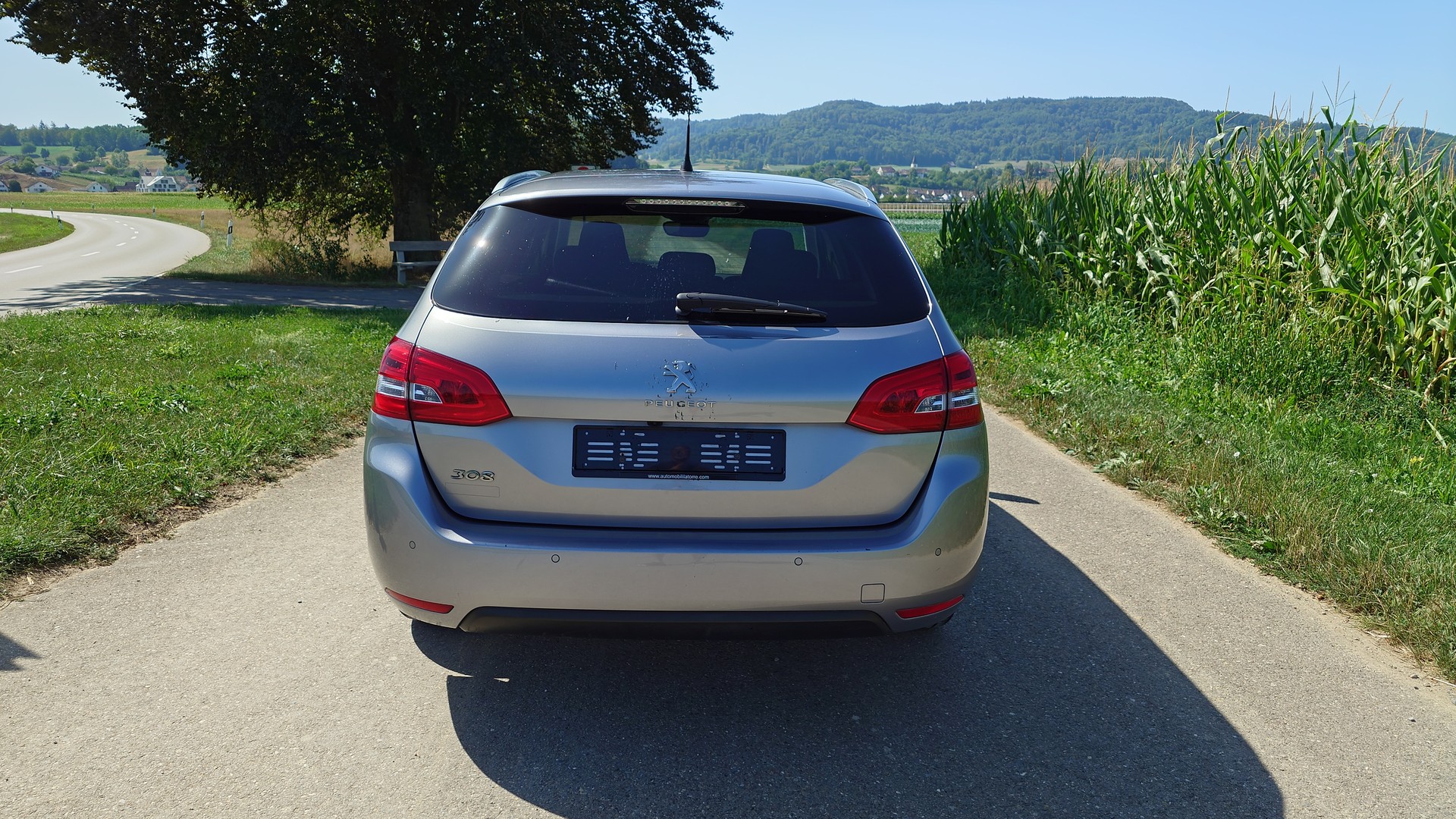PEUGEOT 308 SW 1.2 THP Allure-image-3