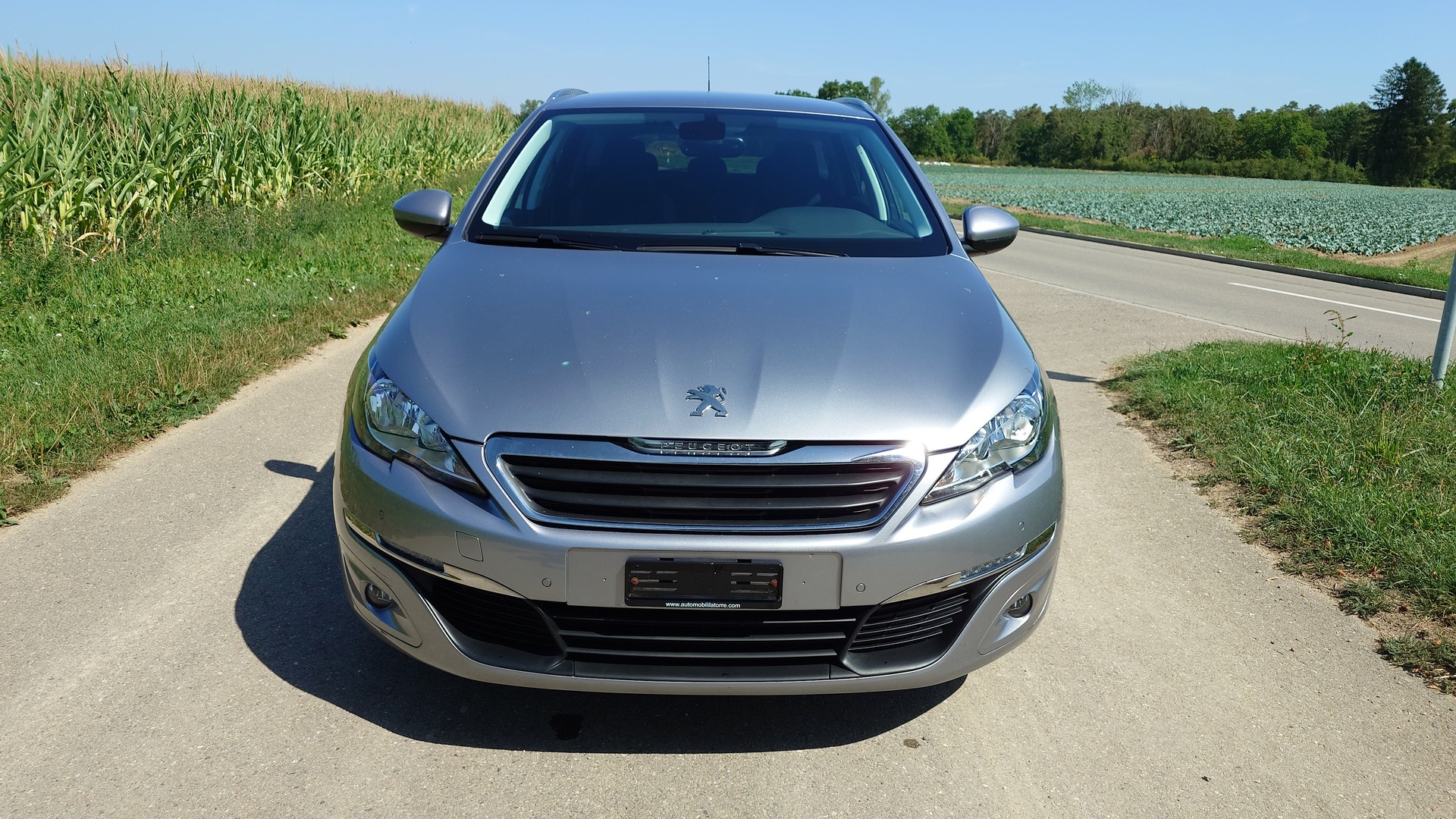 PEUGEOT 308 SW 1.2 THP Allure-image-8