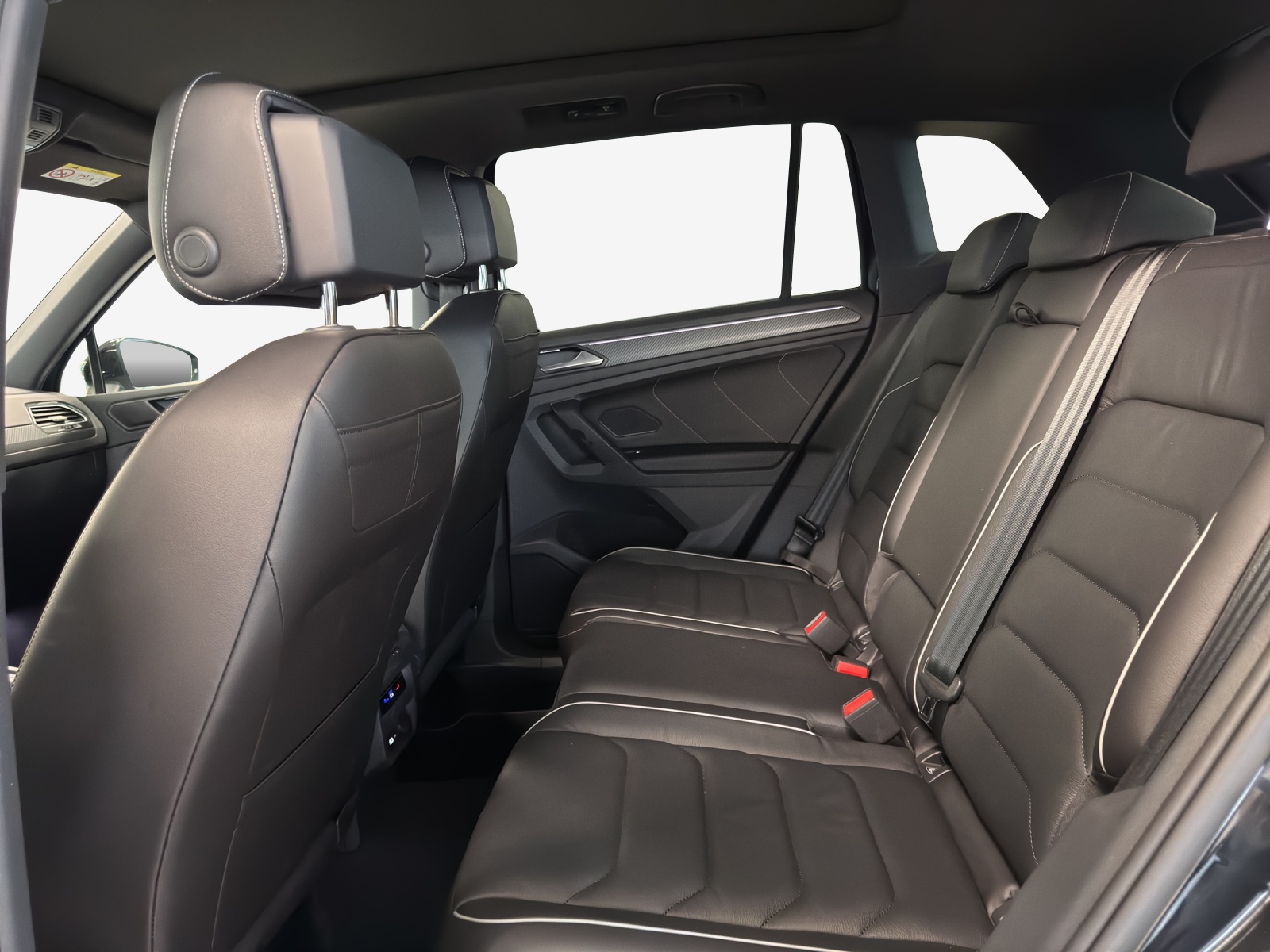 VW Tiguan 1.4TSI PHEV Selection DSG-image-11