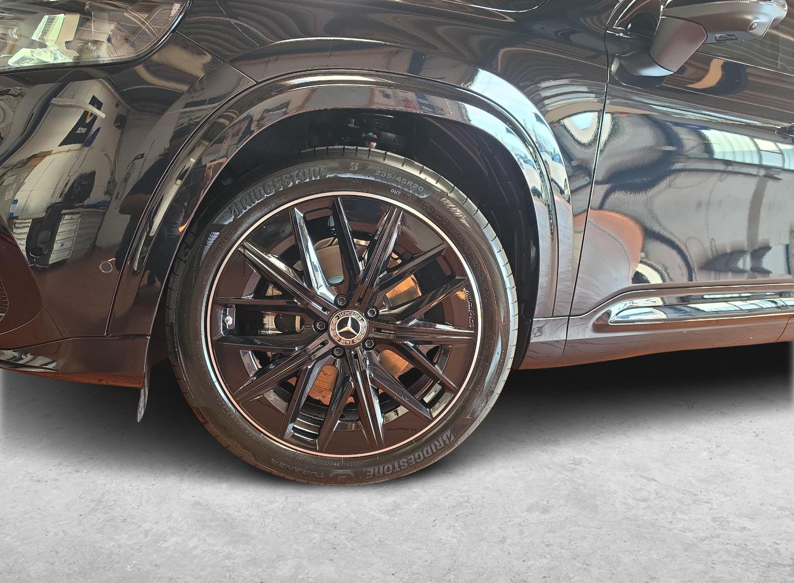 MERCEDES-BENZ GLB 220 4MATIC AMG Line-image-11