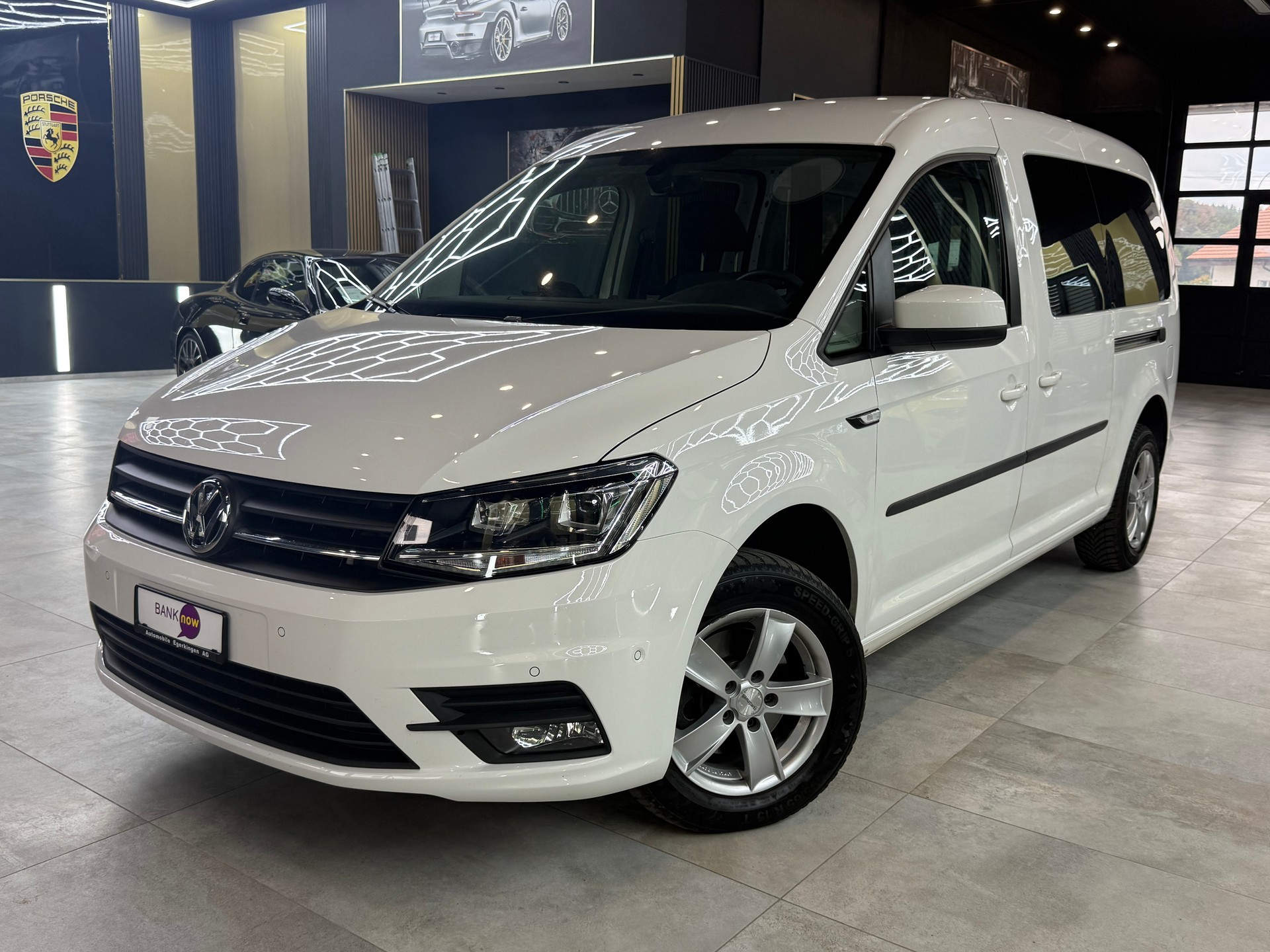 VW Caddy Maxi 2.0TDI BlueMotion Technology DSG-image-0