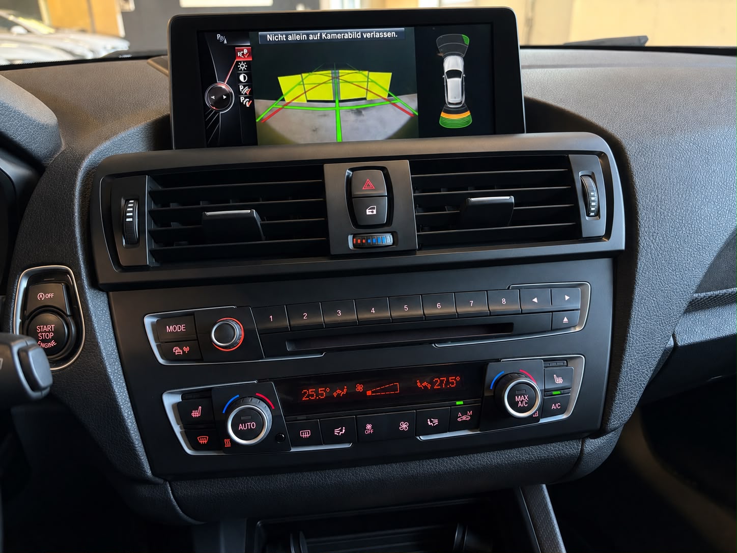 BMW M135i xDrive Steptronic-image-13