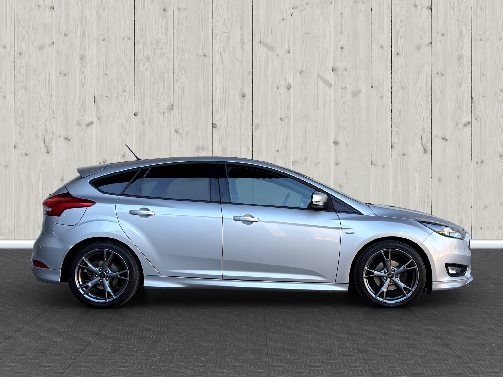 FORD Focus 1.0 SCTi ST Line-image-7