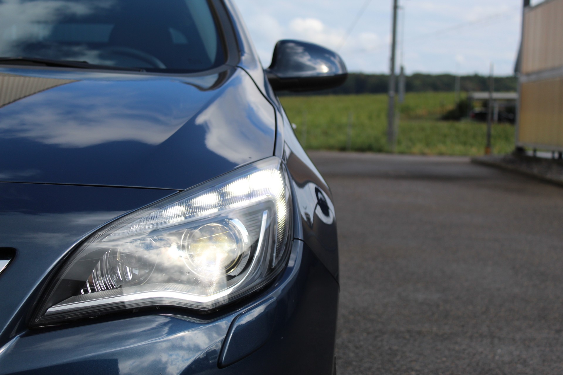 OPEL Astra SportsTourer 1.6i 16V Turbo Cosmo-image-9