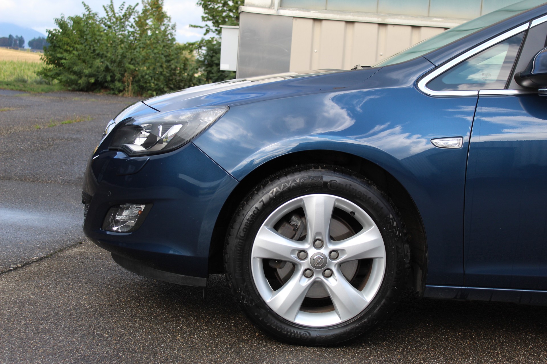 OPEL Astra SportsTourer 1.6i 16V Turbo Cosmo-image-10