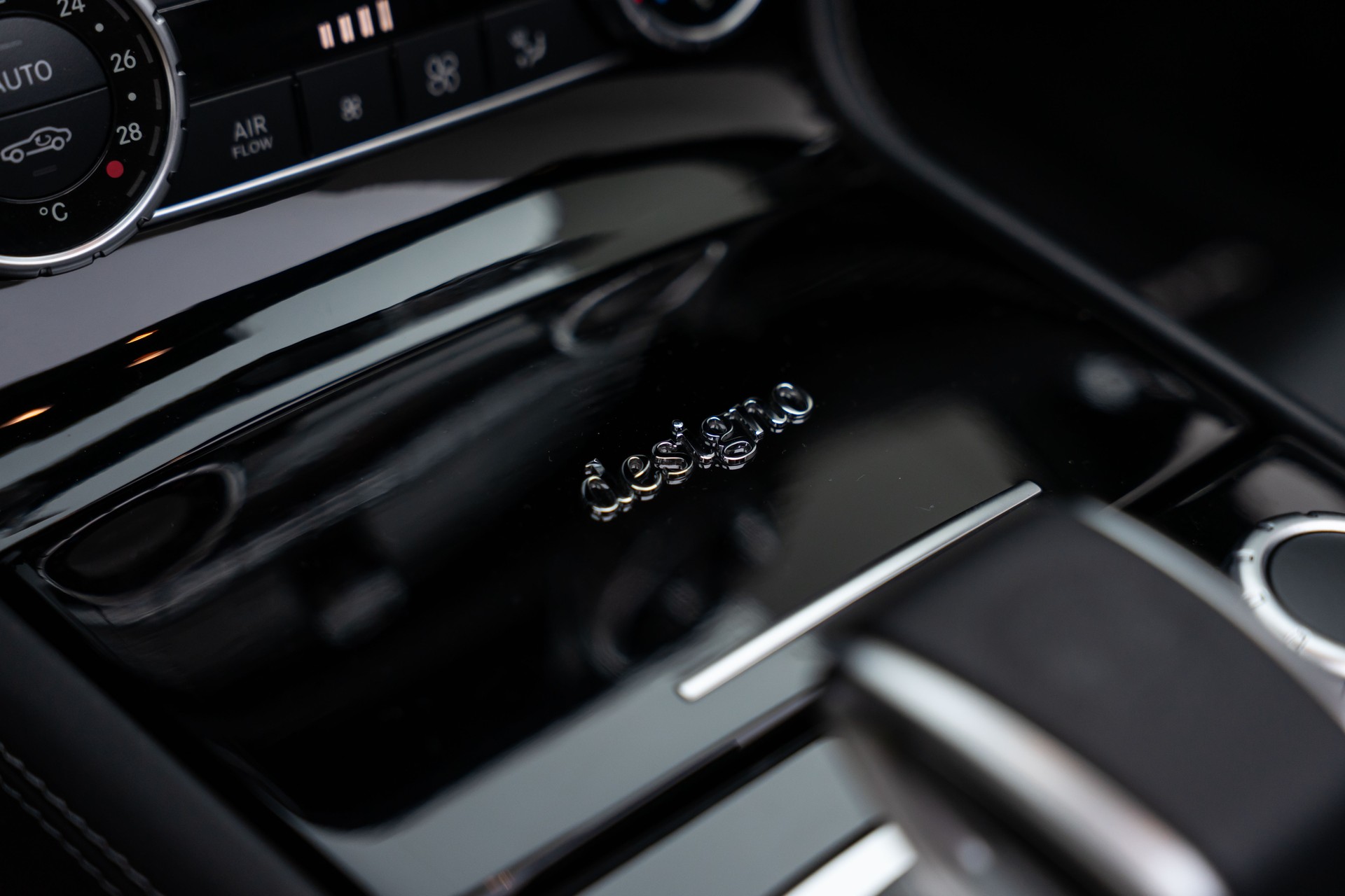 MERCEDES-BENZ SL 63 AMG Speedshift-image-19