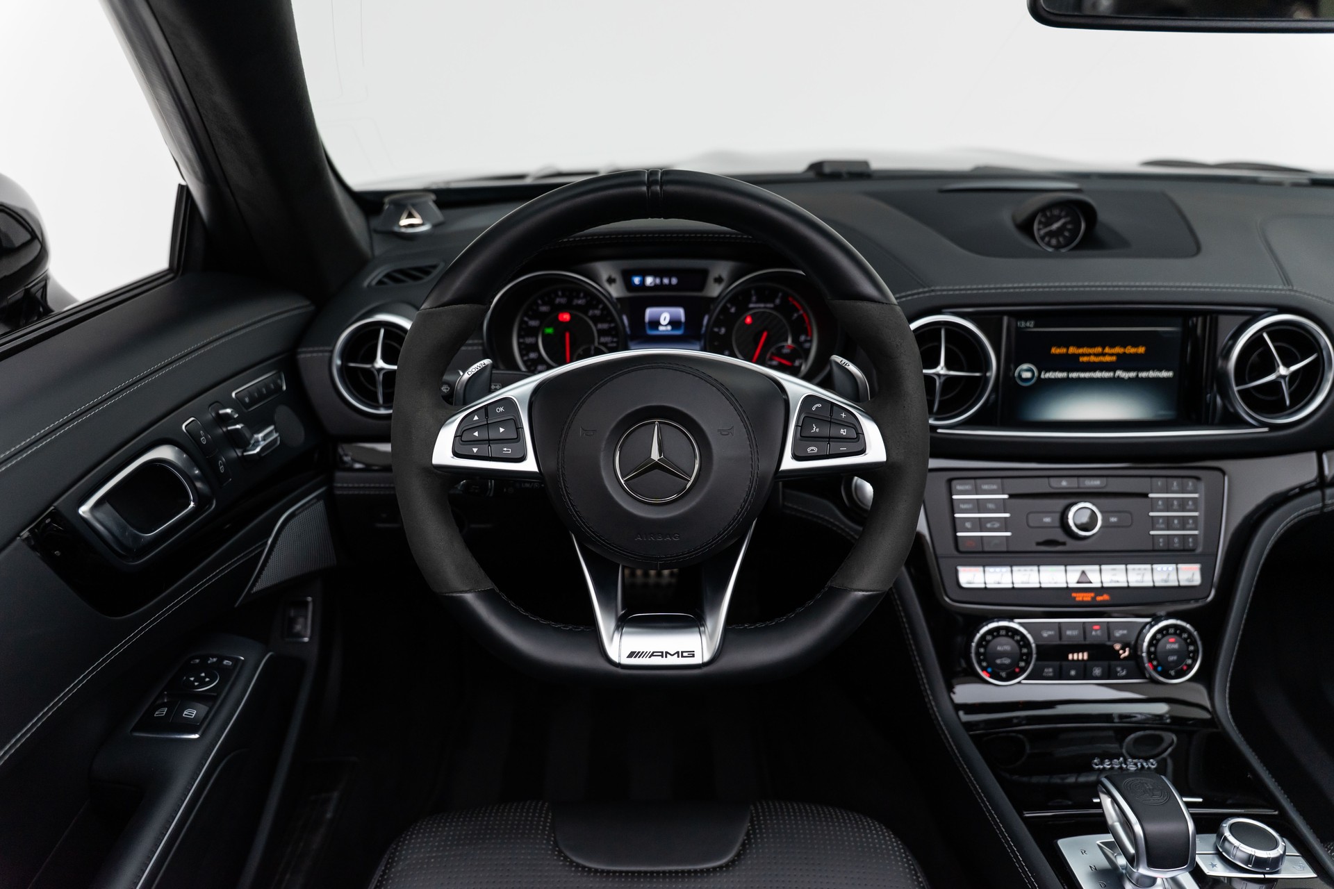MERCEDES-BENZ SL 63 AMG Speedshift-image-28