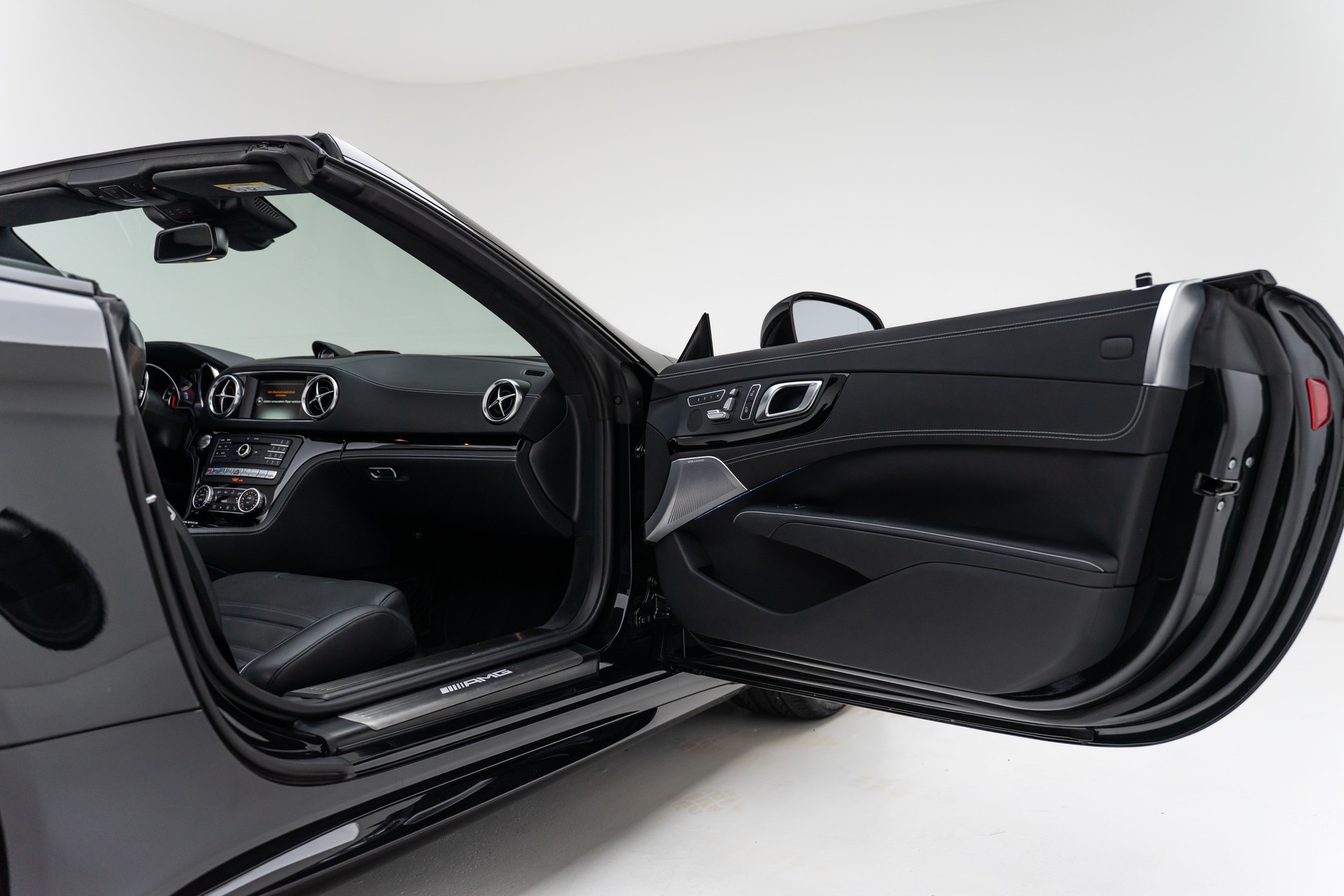 MERCEDES-BENZ SL 63 AMG Speedshift-image-23