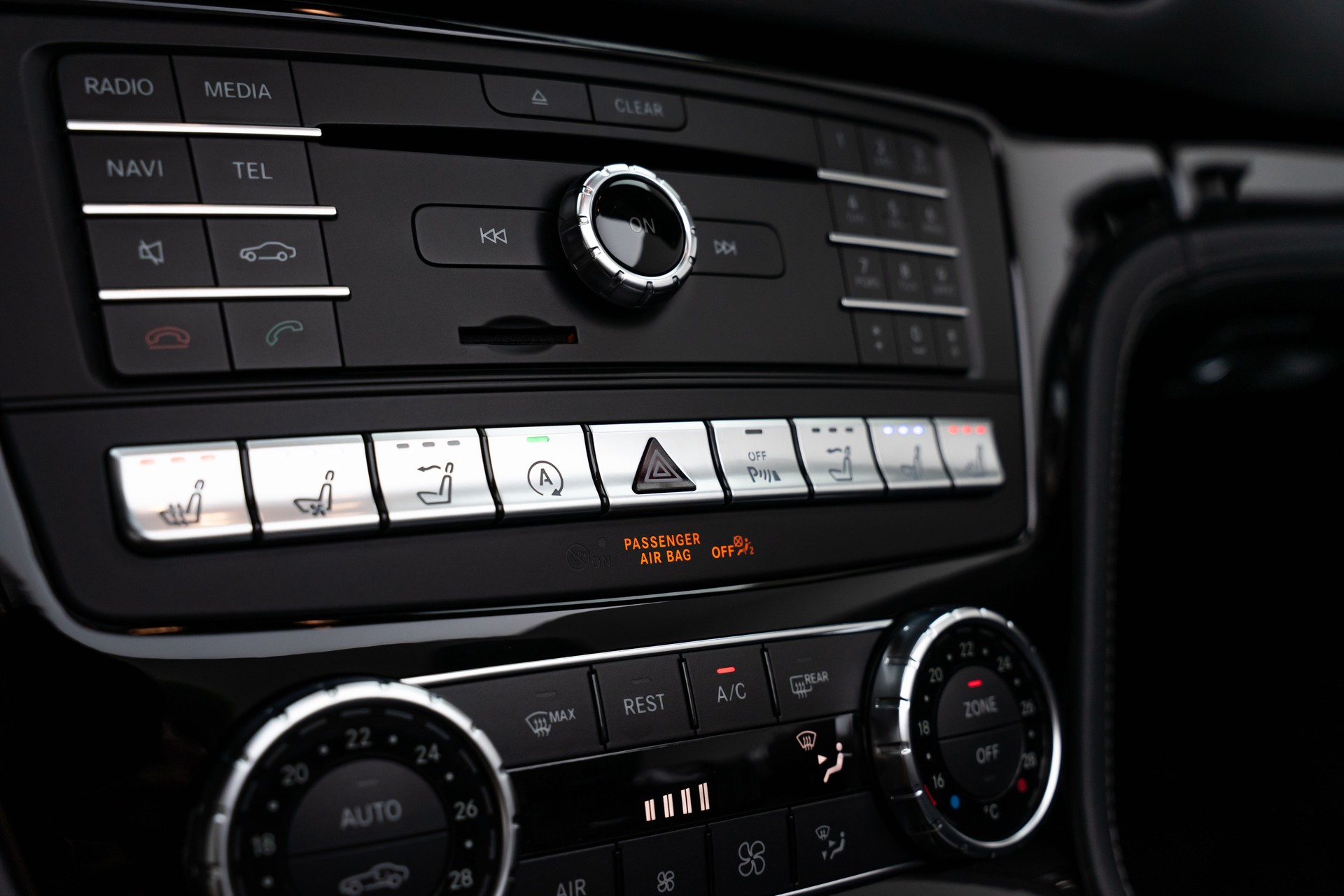 MERCEDES-BENZ SL 63 AMG Speedshift-image-22