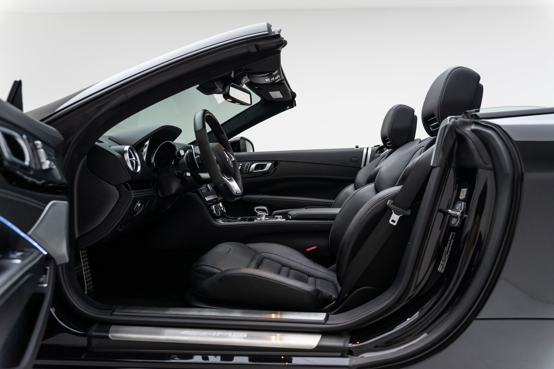 MERCEDES-BENZ SL 63 AMG Speedshift-image-17