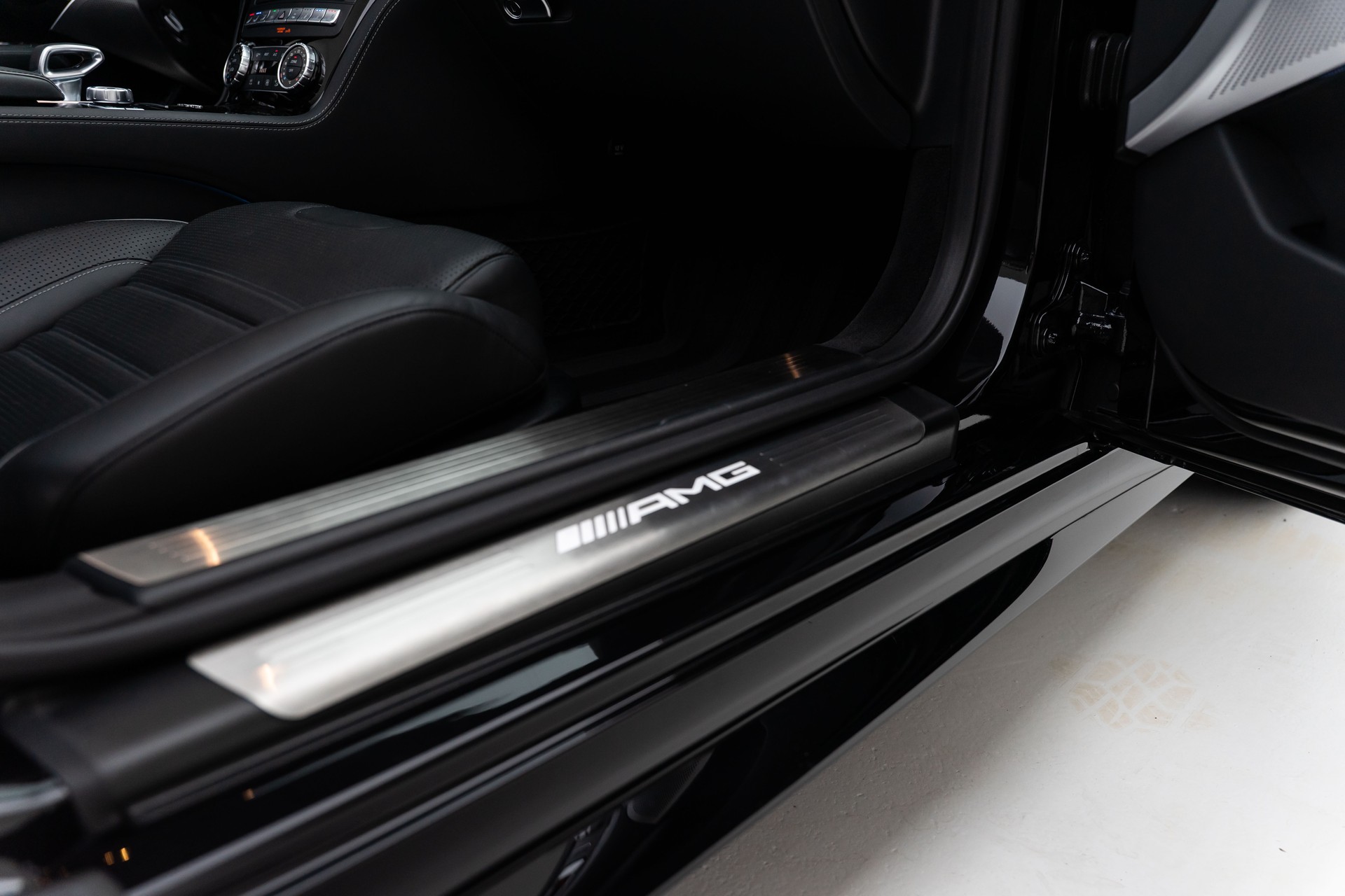 MERCEDES-BENZ SL 63 AMG Speedshift-image-25