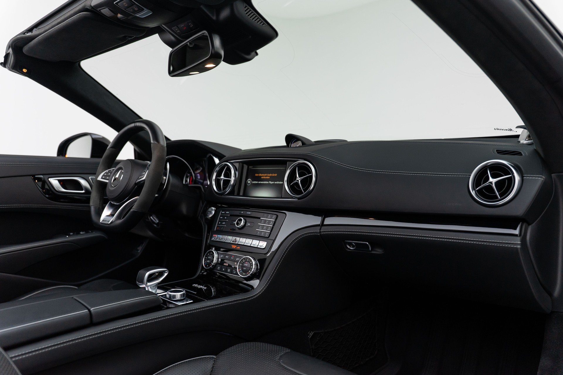 MERCEDES-BENZ SL 63 AMG Speedshift-image-26