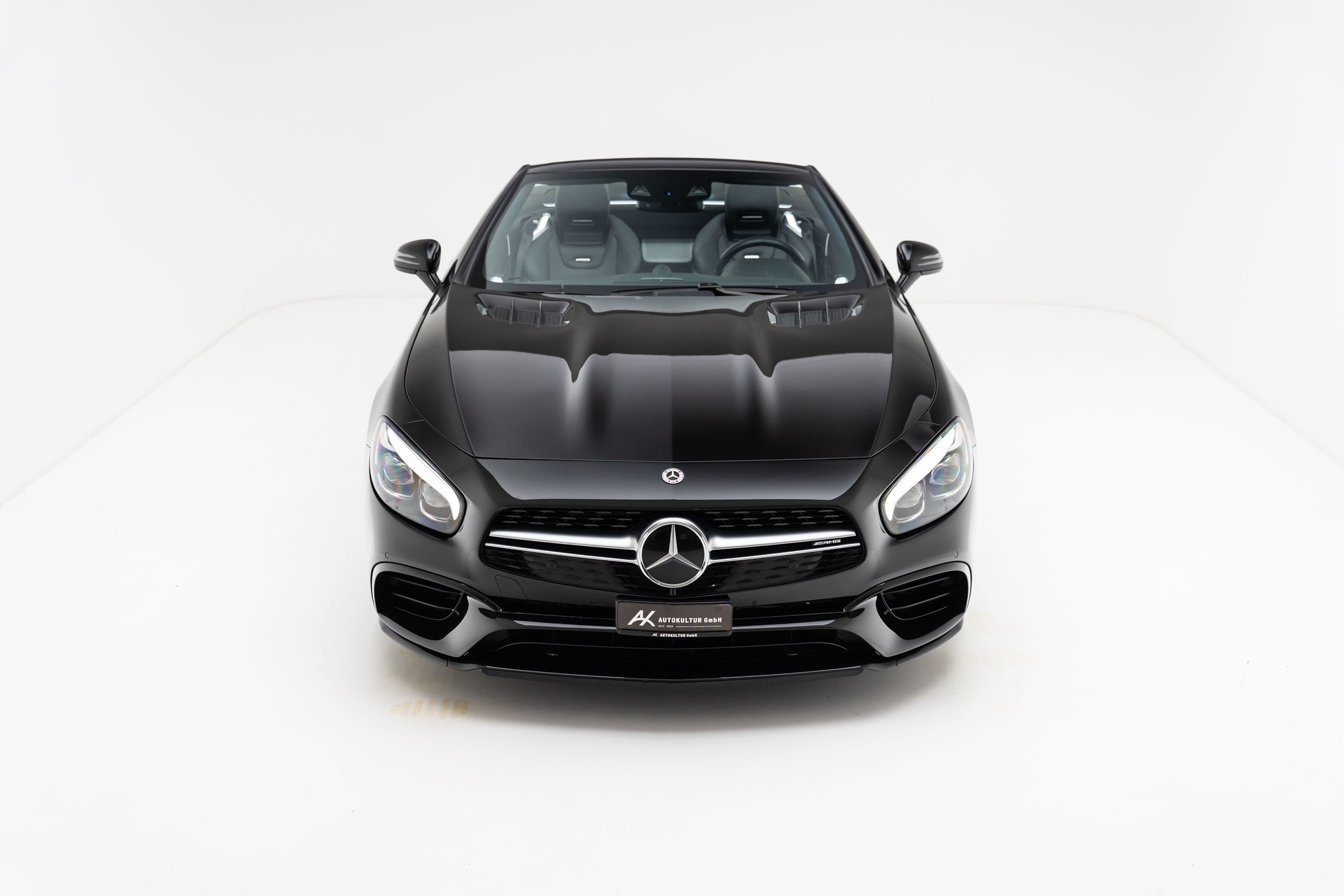 MERCEDES-BENZ SL 63 AMG Speedshift-showroom-element-1