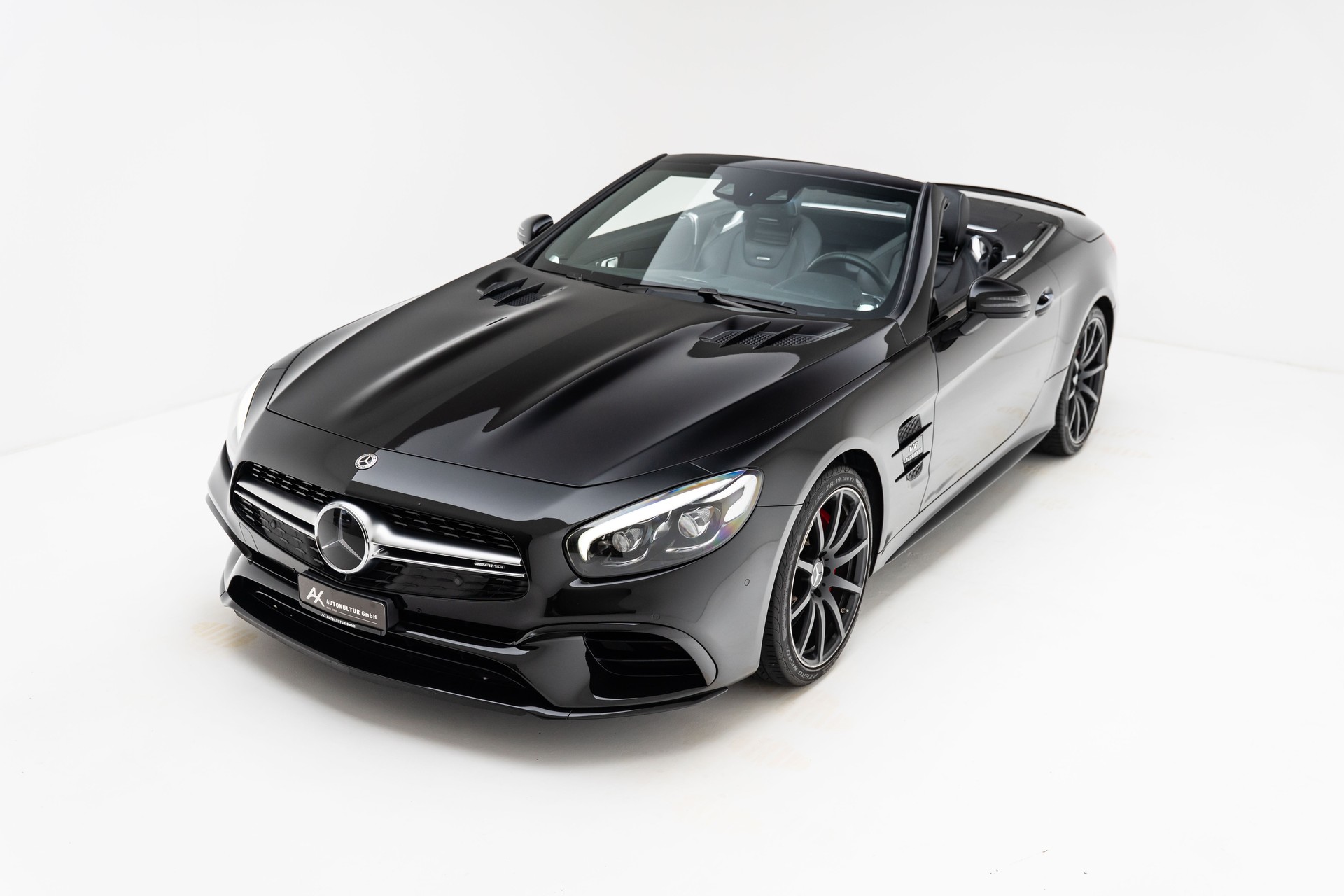 MERCEDES-BENZ SL 63 AMG Speedshift-showroom-element-3